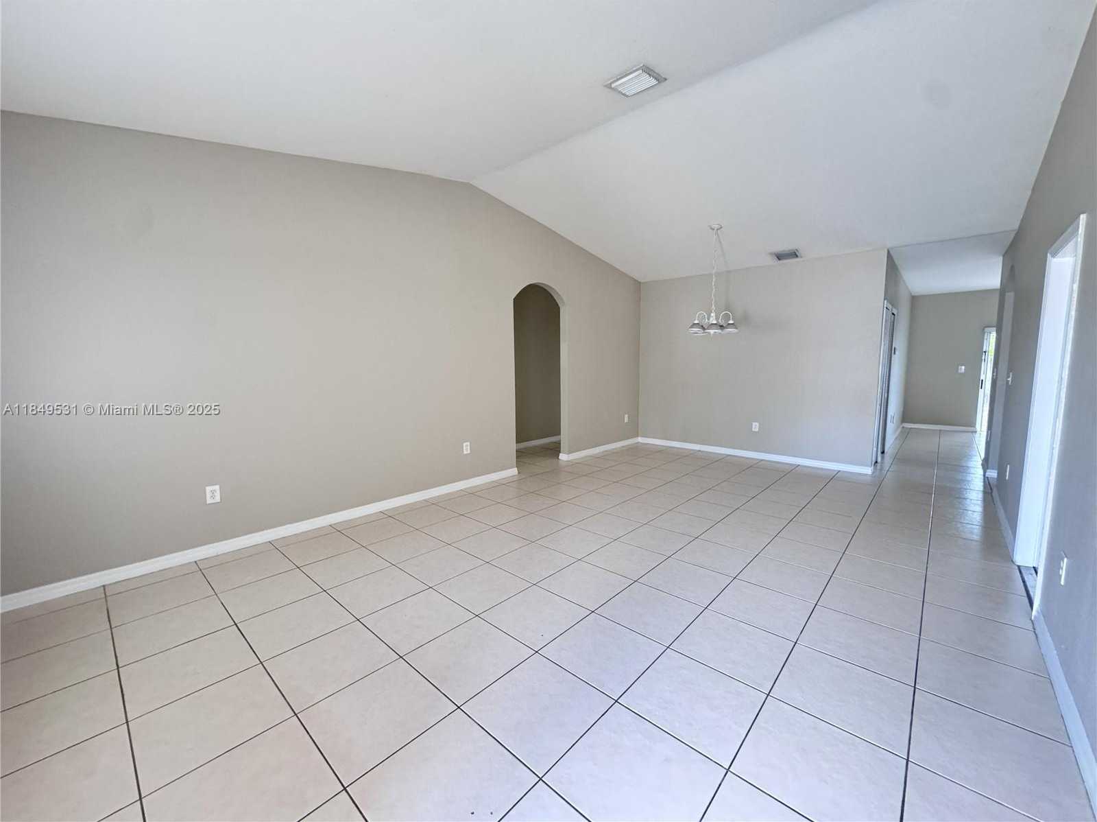 Small Image of 28407 SOUTH WEST 131ST CT, Homestead Number 15