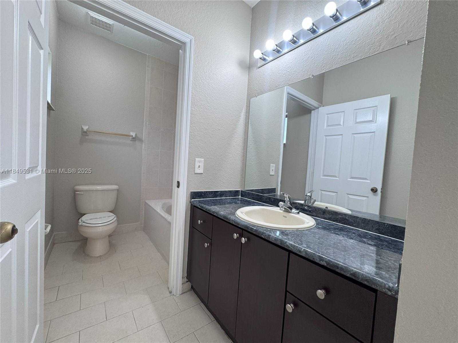 Small Image of 28407 SOUTH WEST 131ST CT, Homestead Number 5