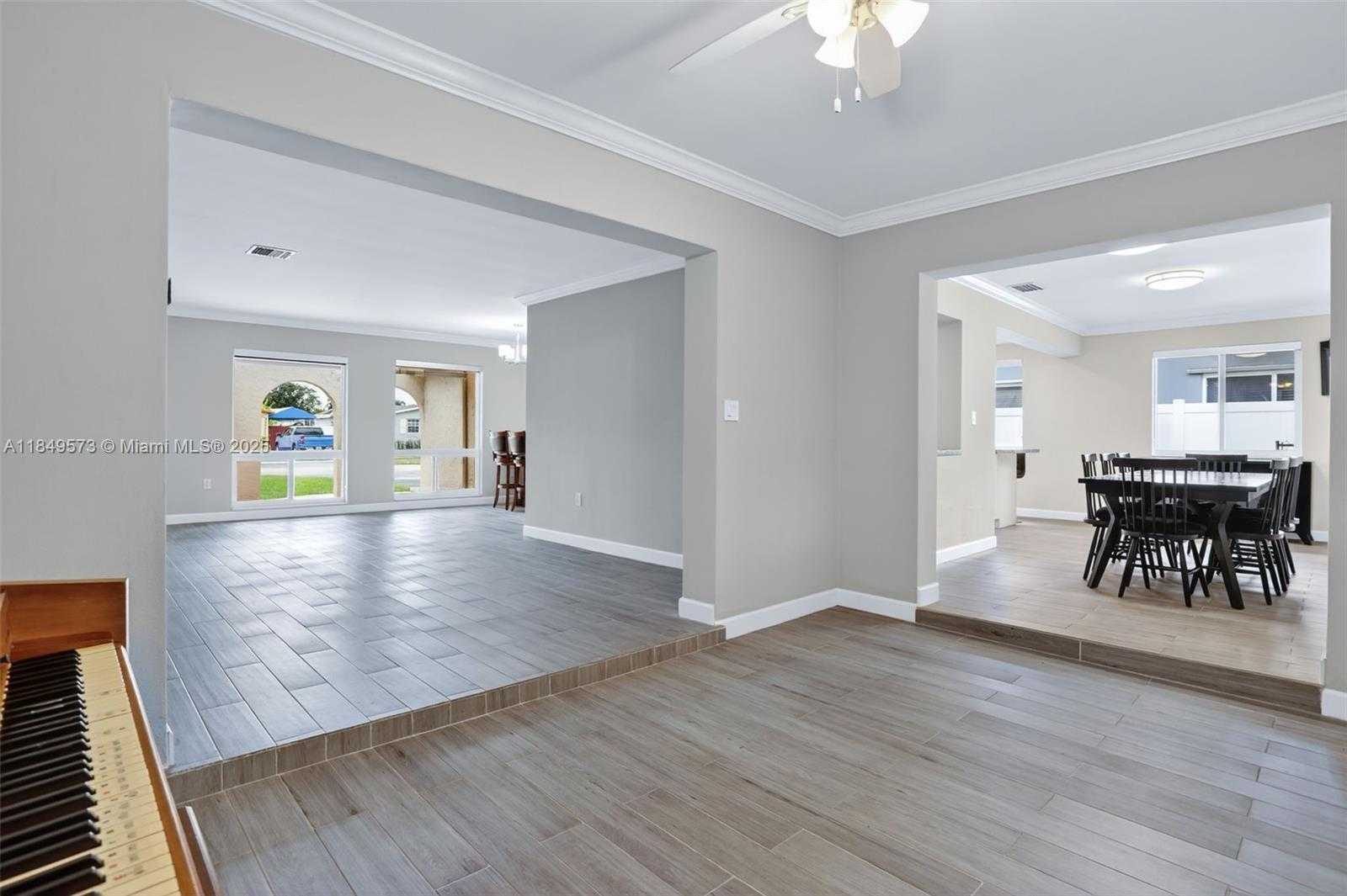 Small Image of 5320 SOUTH WEST 88TH TER, Cooper City Number 14