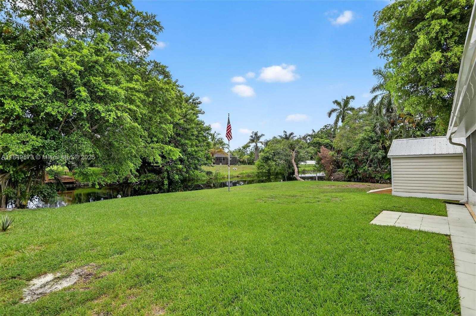 Small Image of 5320 SOUTH WEST 88TH TER, Cooper City Number 30