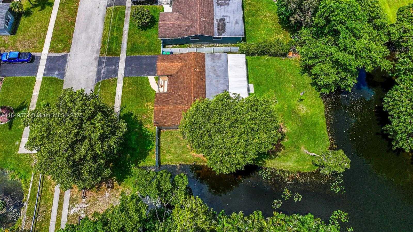 Small Image of 5320 SOUTH WEST 88TH TER, Cooper City Number 32