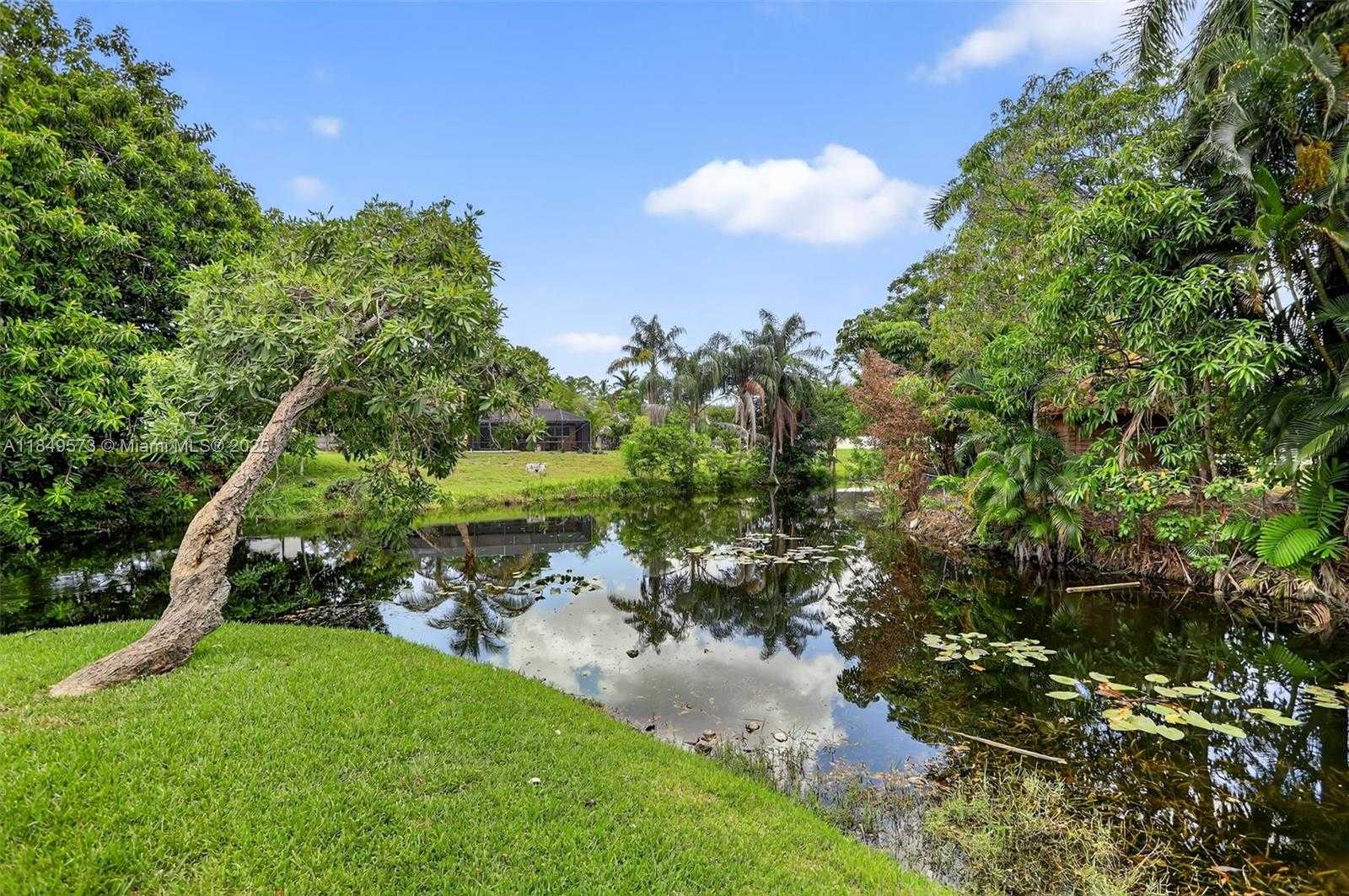 Small Image of 5320 SOUTH WEST 88TH TER, Cooper City Number 33