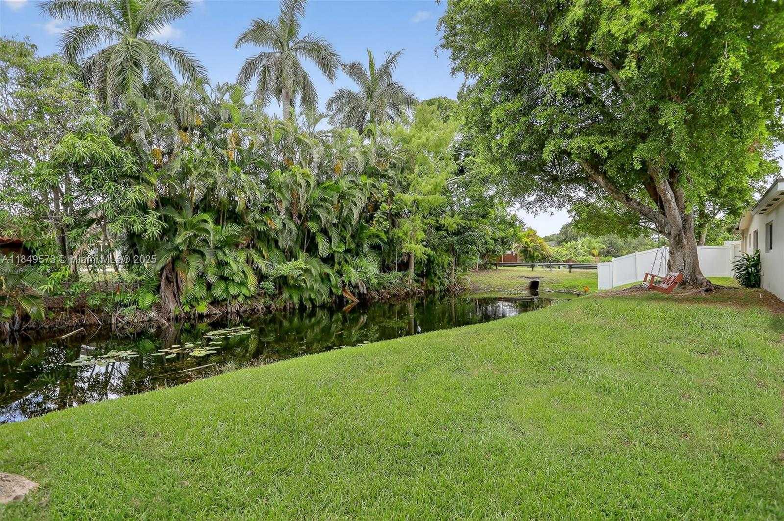 Small Image of 5320 SOUTH WEST 88TH TER, Cooper City Number 38