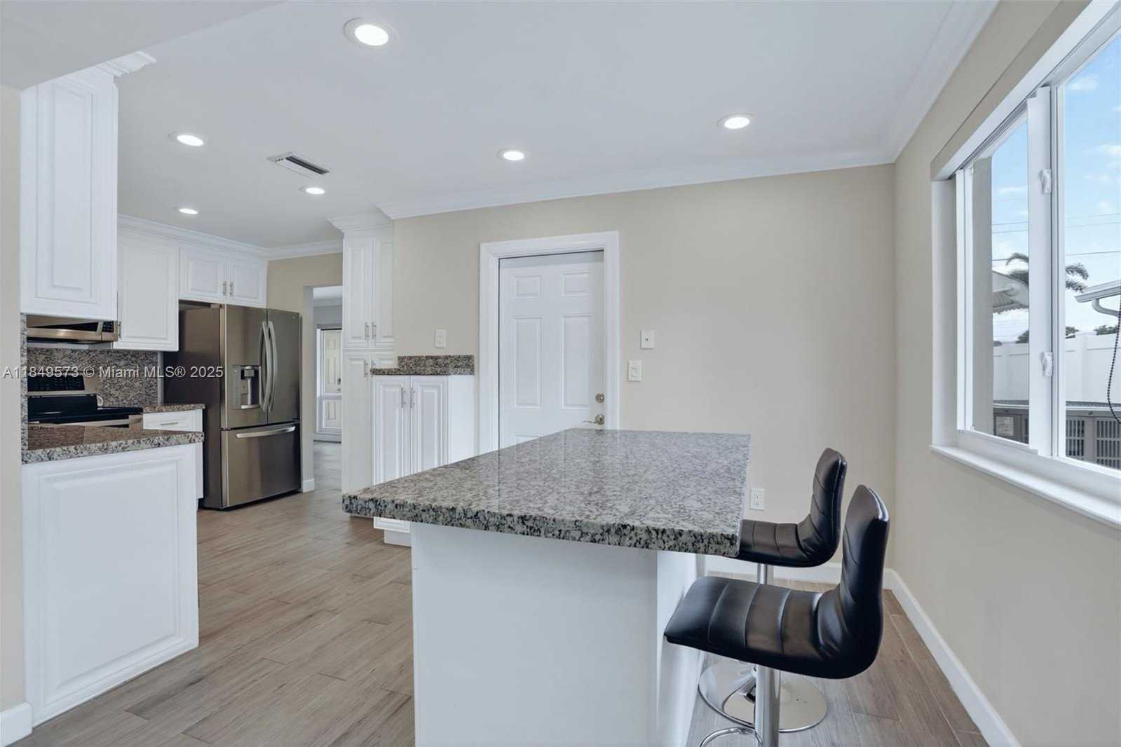Small Image of 5320 SOUTH WEST 88TH TER, Cooper City Number 8
