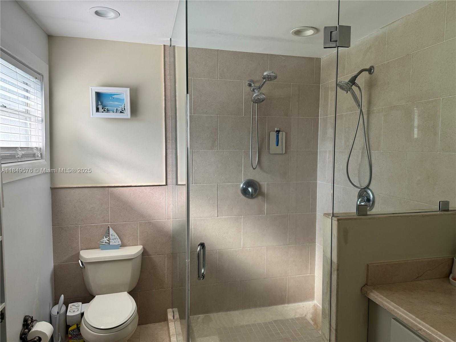 Small Image of 9971 SOUTH WEST 198TH ST, Cutler Bay Number 24