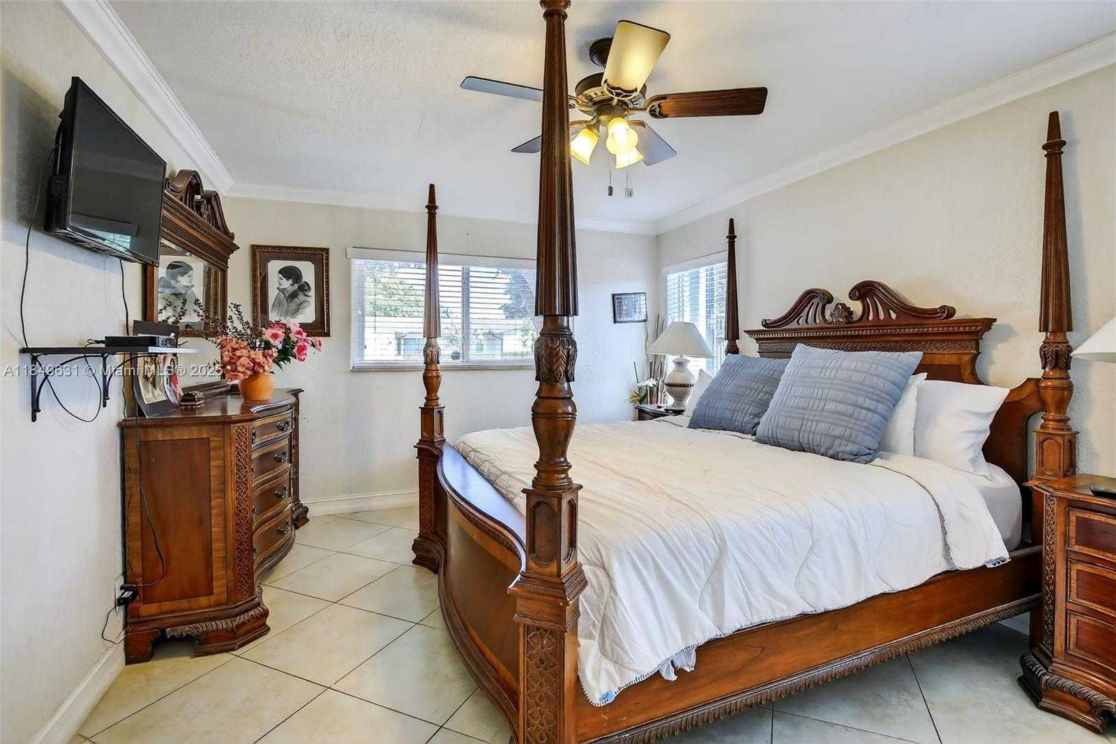 Small Image of 1700 NORTH WEST 111TH AVE, Pembroke Pines Number 10