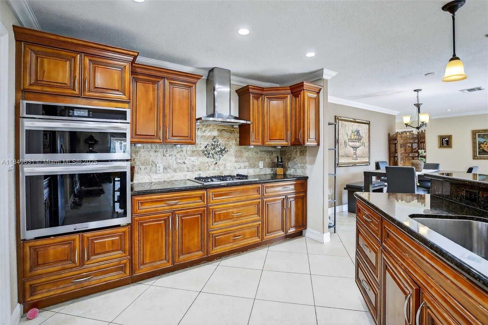 Small Image of 1700 NORTH WEST 111TH AVE, Pembroke Pines Number 11