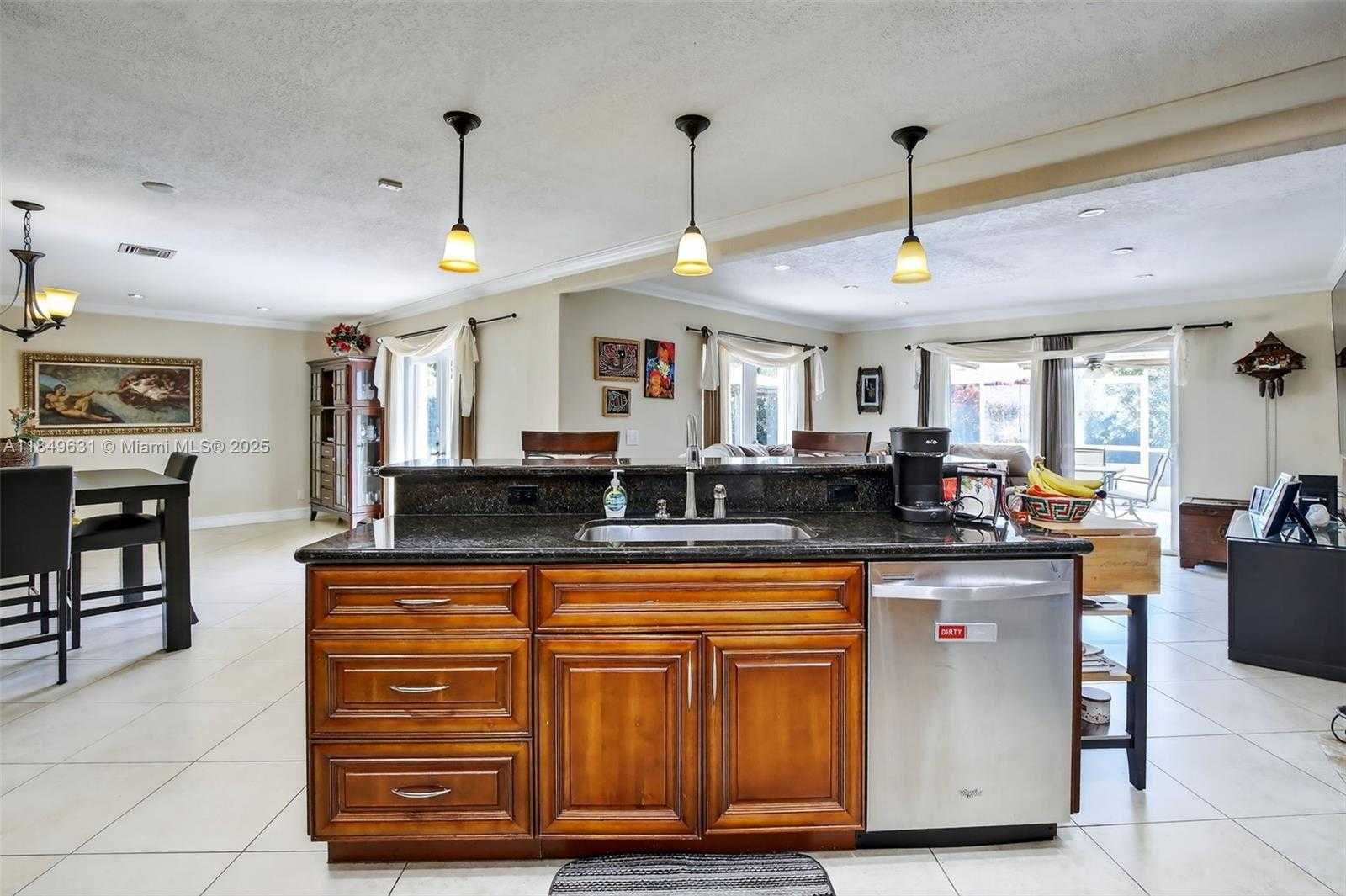 Small Image of 1700 NORTH WEST 111TH AVE, Pembroke Pines Number 13