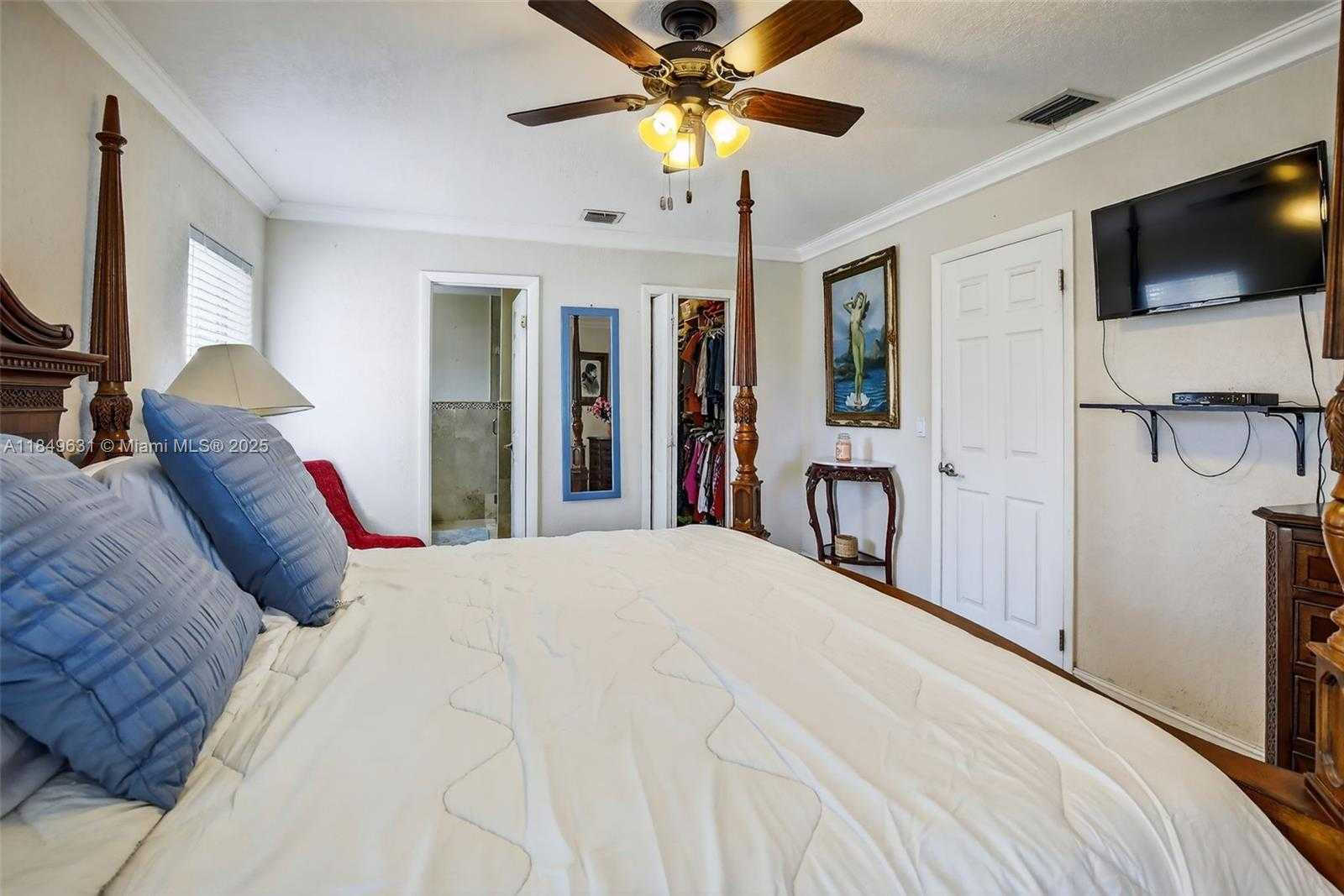 Small Image of 1700 NORTH WEST 111TH AVE, Pembroke Pines Number 18