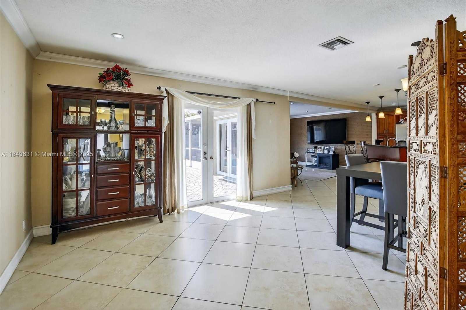 Small Image of 1700 NORTH WEST 111TH AVE, Pembroke Pines Number 5