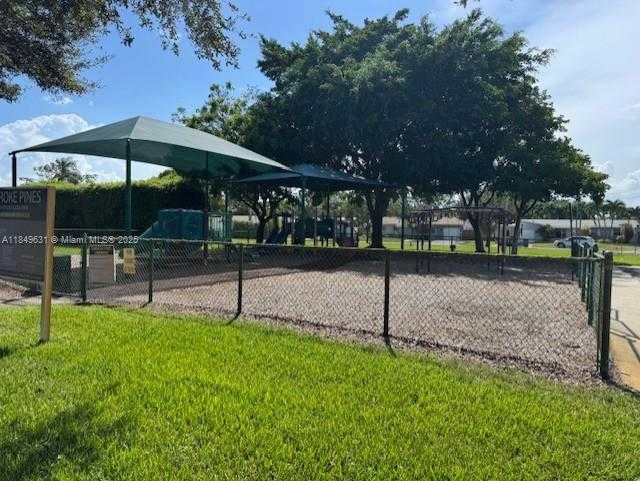 Small Image of 1700 NORTH WEST 111TH AVE, Pembroke Pines Number 52