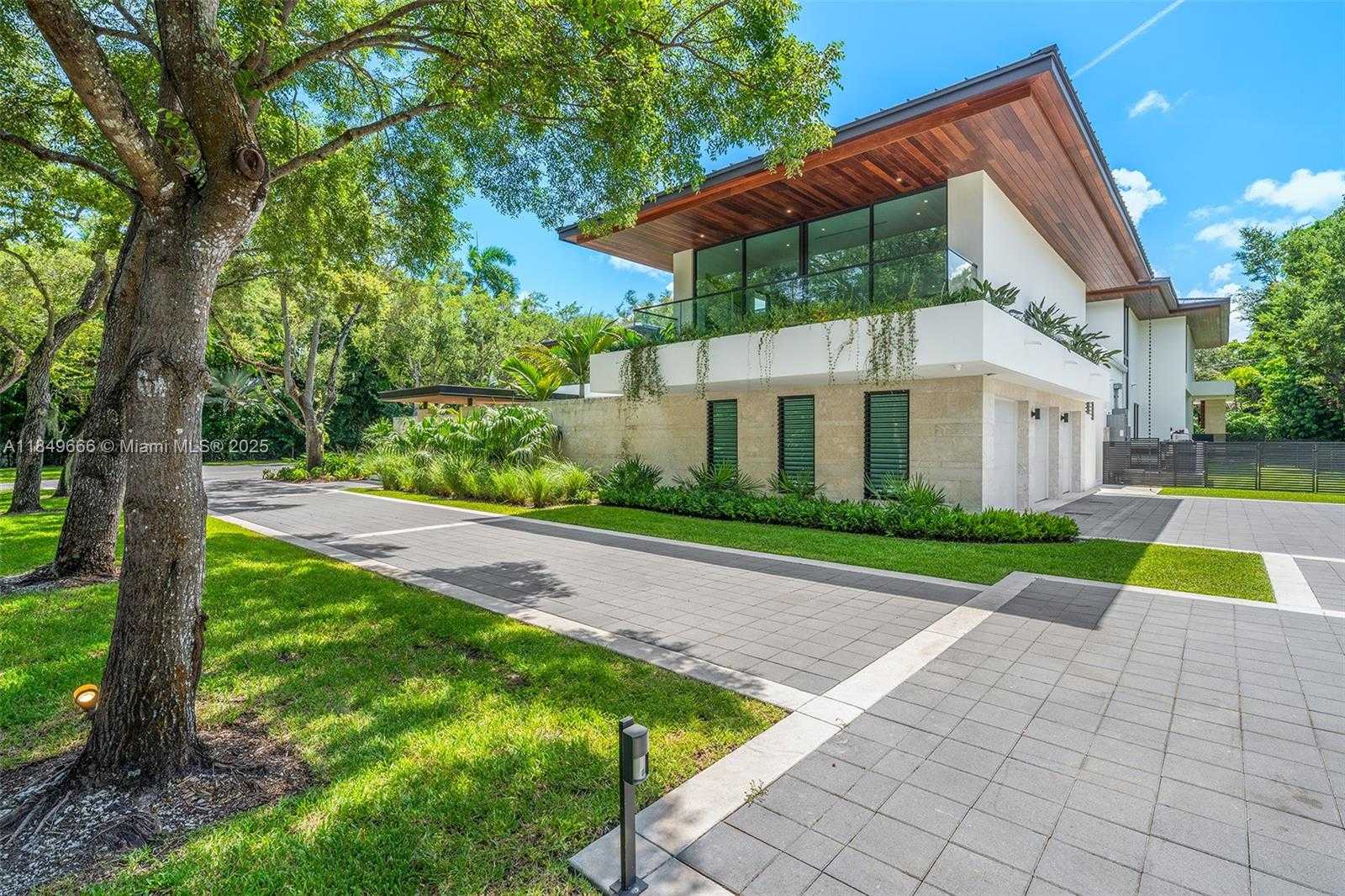 Small Image of 10840 OLD CUTLER RD, Coral Gables Number 15