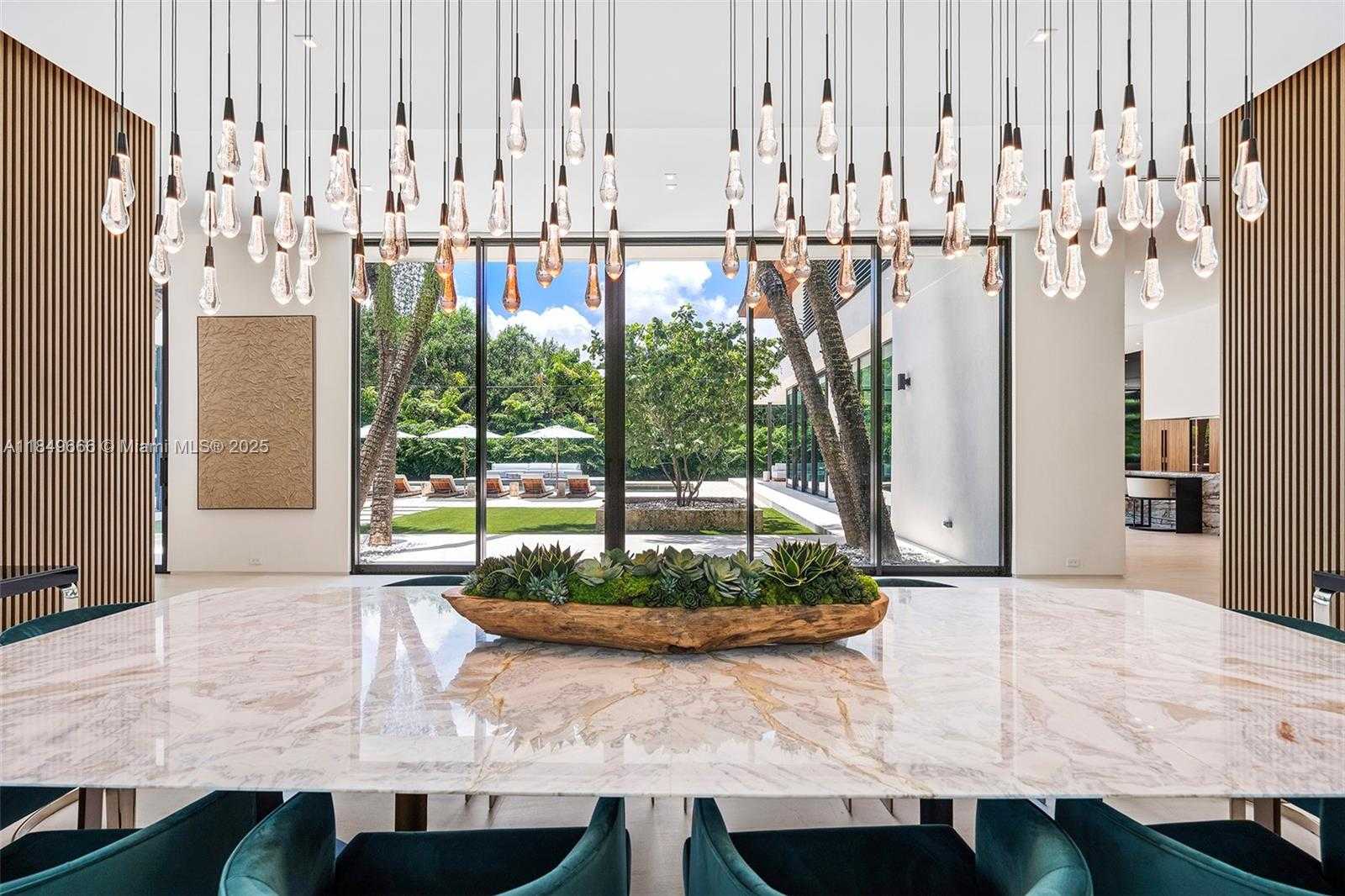 Small Image of 10840 OLD CUTLER RD, Coral Gables Number 23