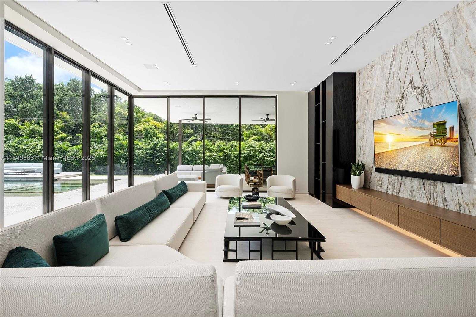 Small Image of 10840 OLD CUTLER RD, Coral Gables Number 31