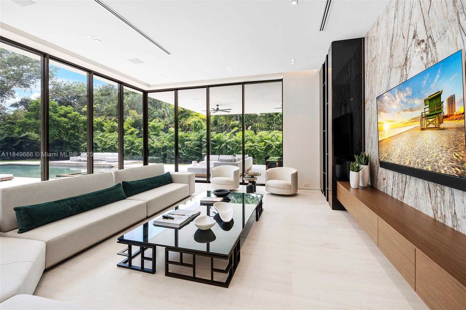 Small Image of 10840 OLD CUTLER RD, Coral Gables Number 32