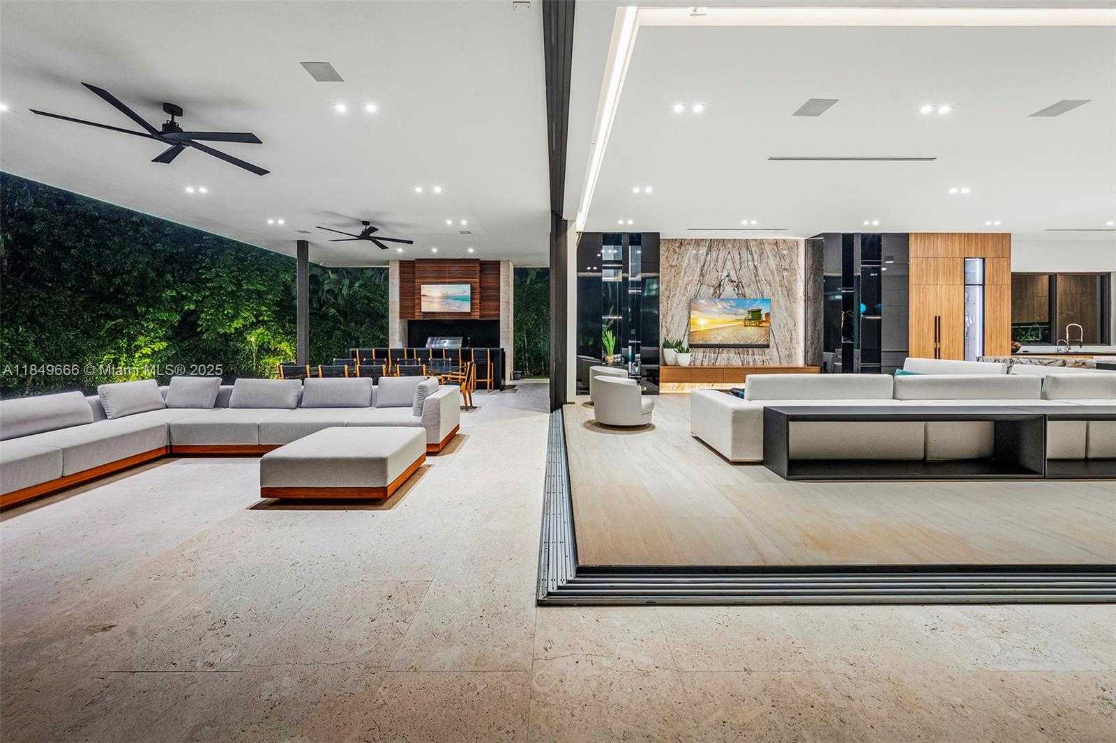 Small Image of 10840 OLD CUTLER RD, Coral Gables Number 34