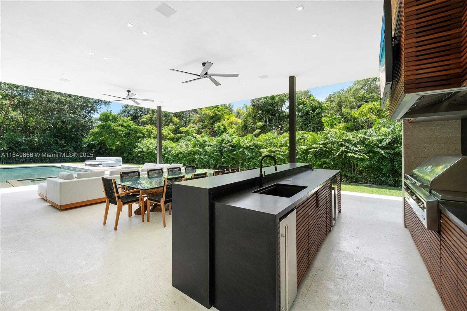 Small Image of 10840 OLD CUTLER RD, Coral Gables Number 38