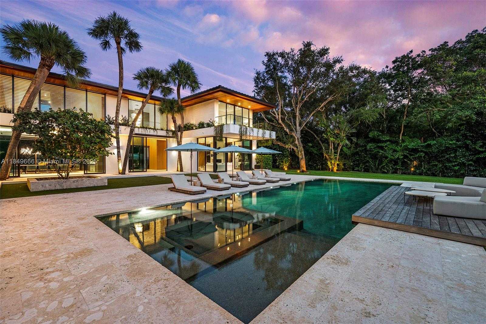 Small Image of 10840 OLD CUTLER RD, Coral Gables Number 41