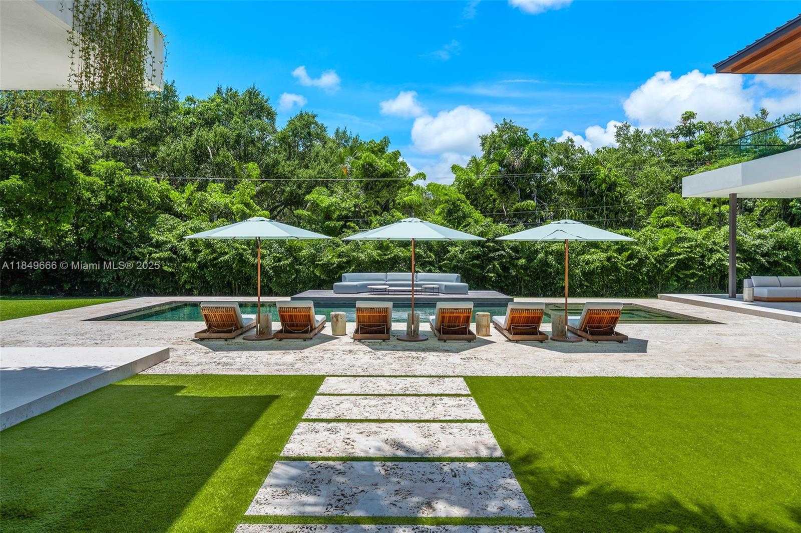 Small Image of 10840 OLD CUTLER RD, Coral Gables Number 42