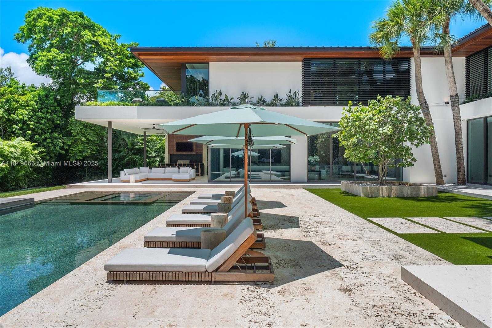 Small Image of 10840 OLD CUTLER RD, Coral Gables Number 44