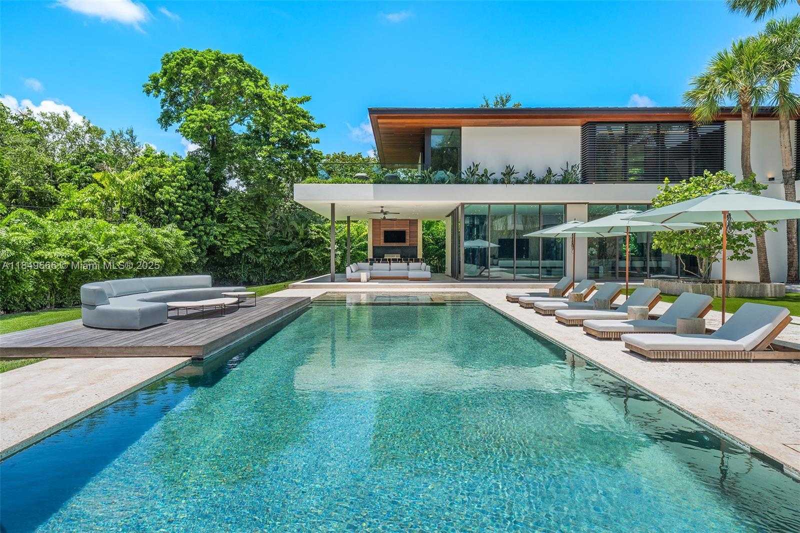 Small Image of 10840 OLD CUTLER RD, Coral Gables Number 47