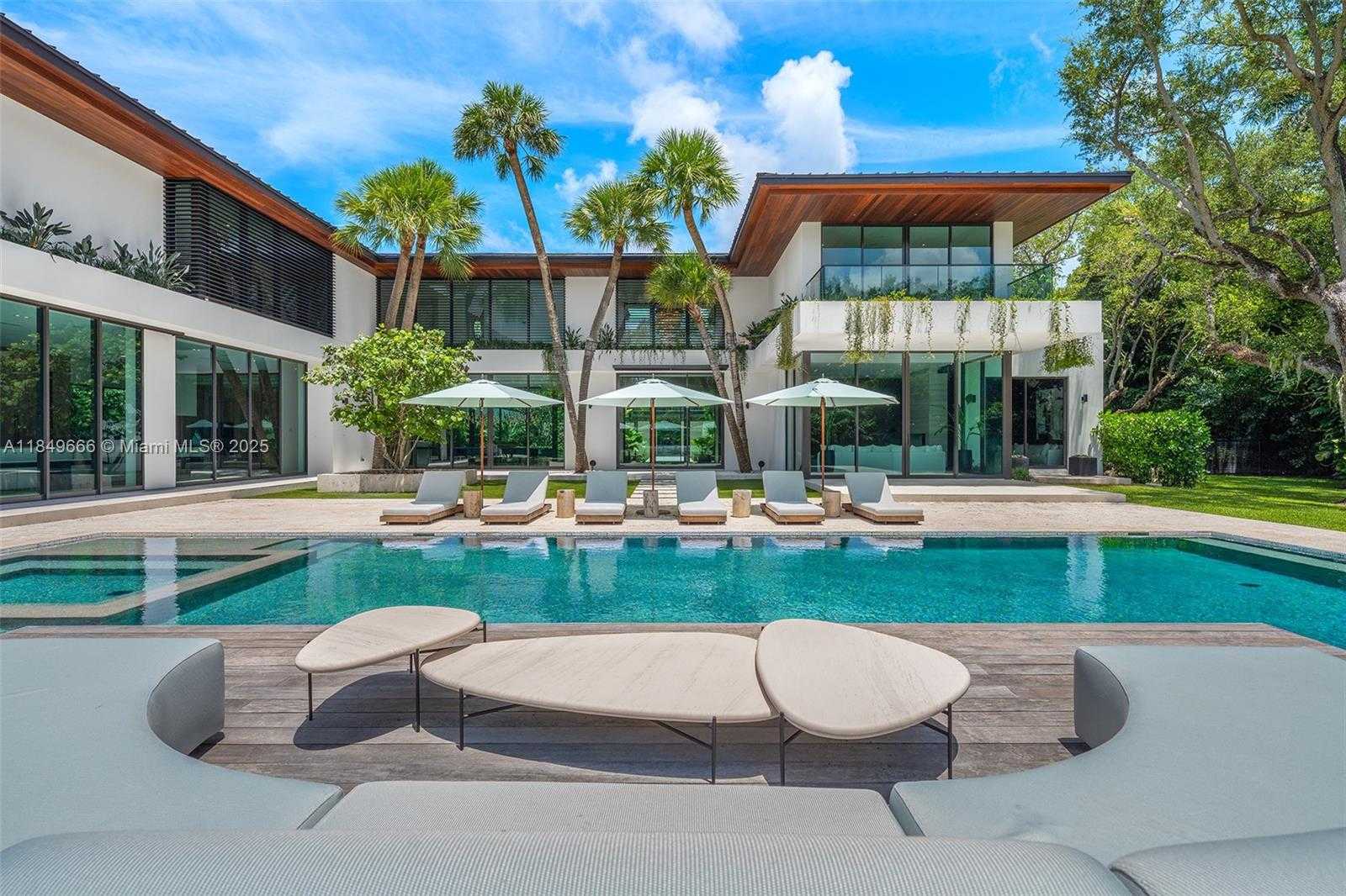 Small Image of 10840 OLD CUTLER RD, Coral Gables Number 48