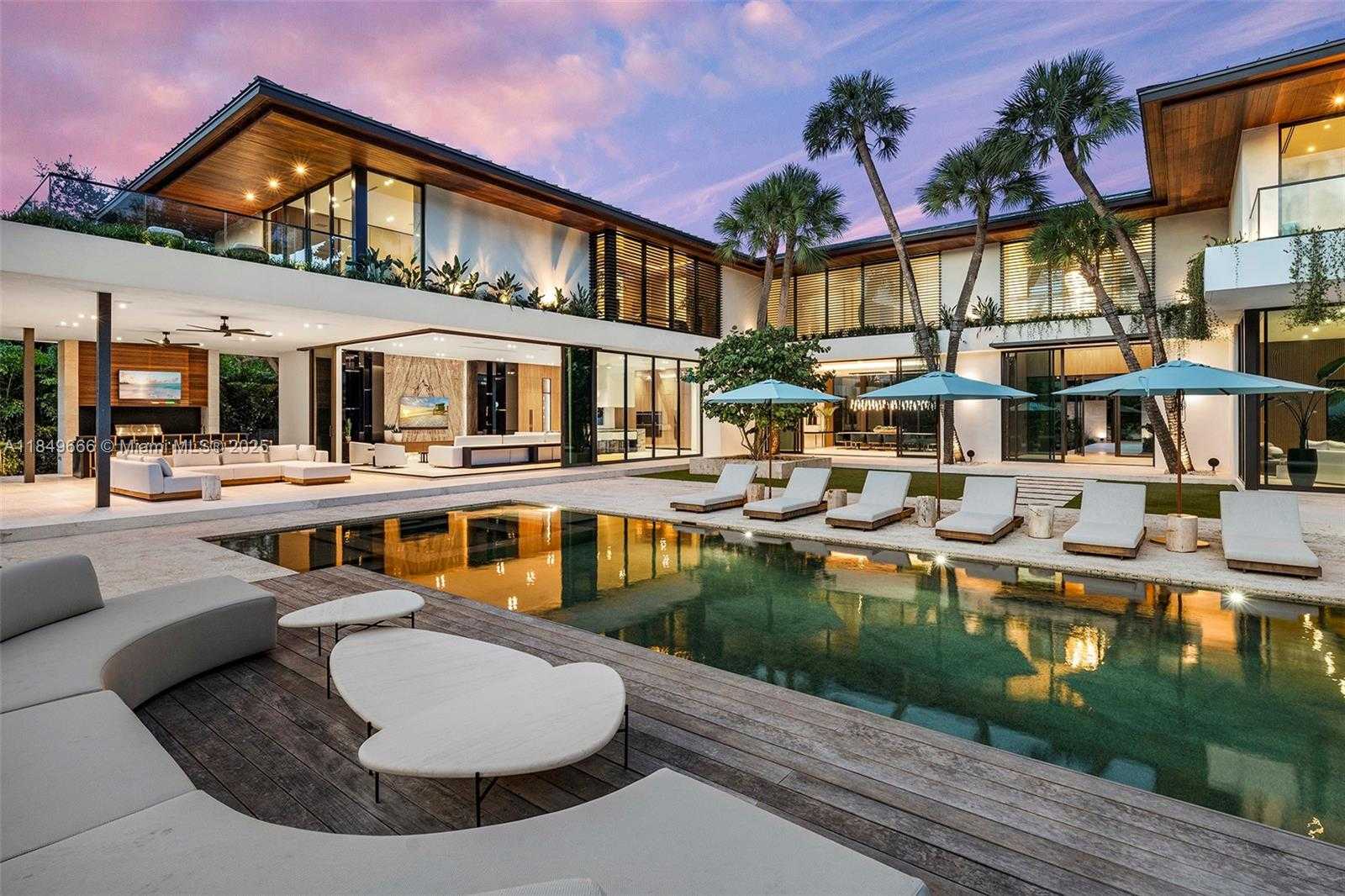 Small Image of 10840 OLD CUTLER RD, Coral Gables Number 49