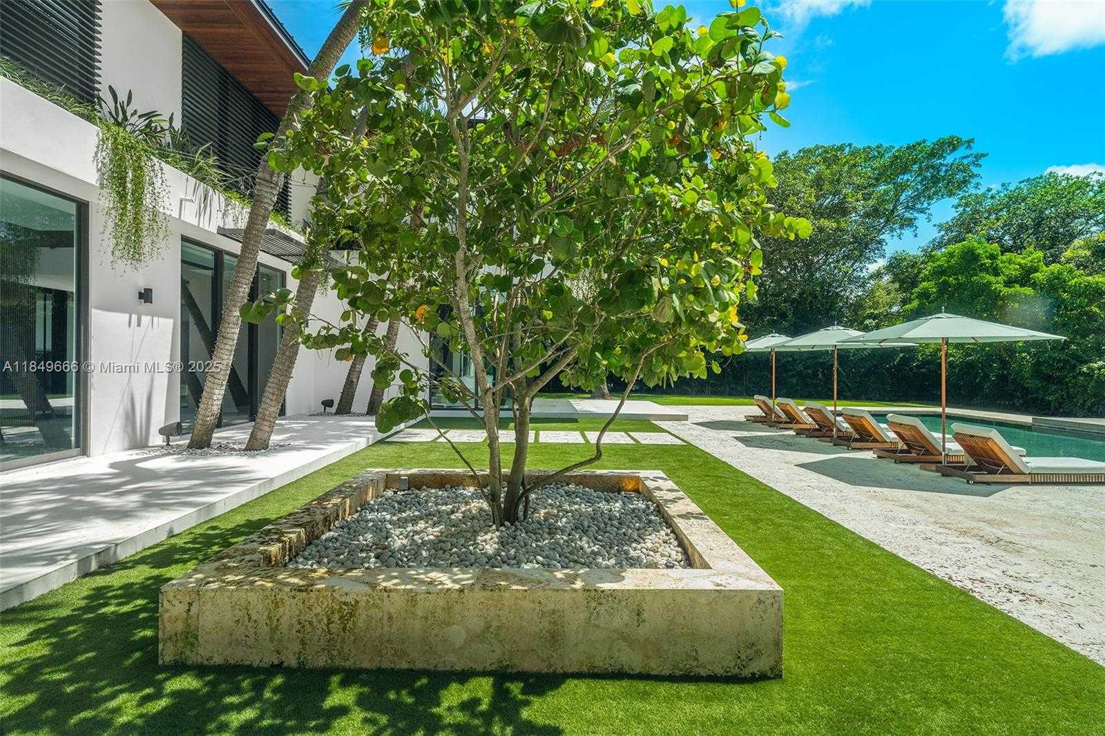 Small Image of 10840 OLD CUTLER RD, Coral Gables Number 50