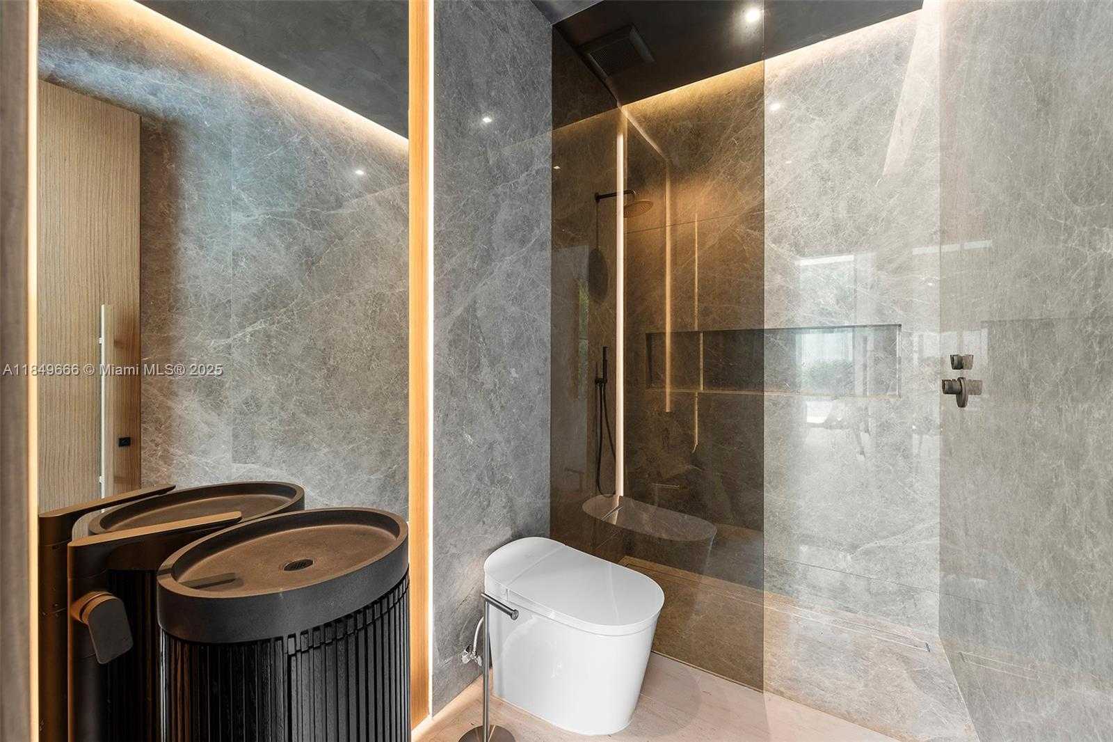 Small Image of 10840 OLD CUTLER RD, Coral Gables Number 53