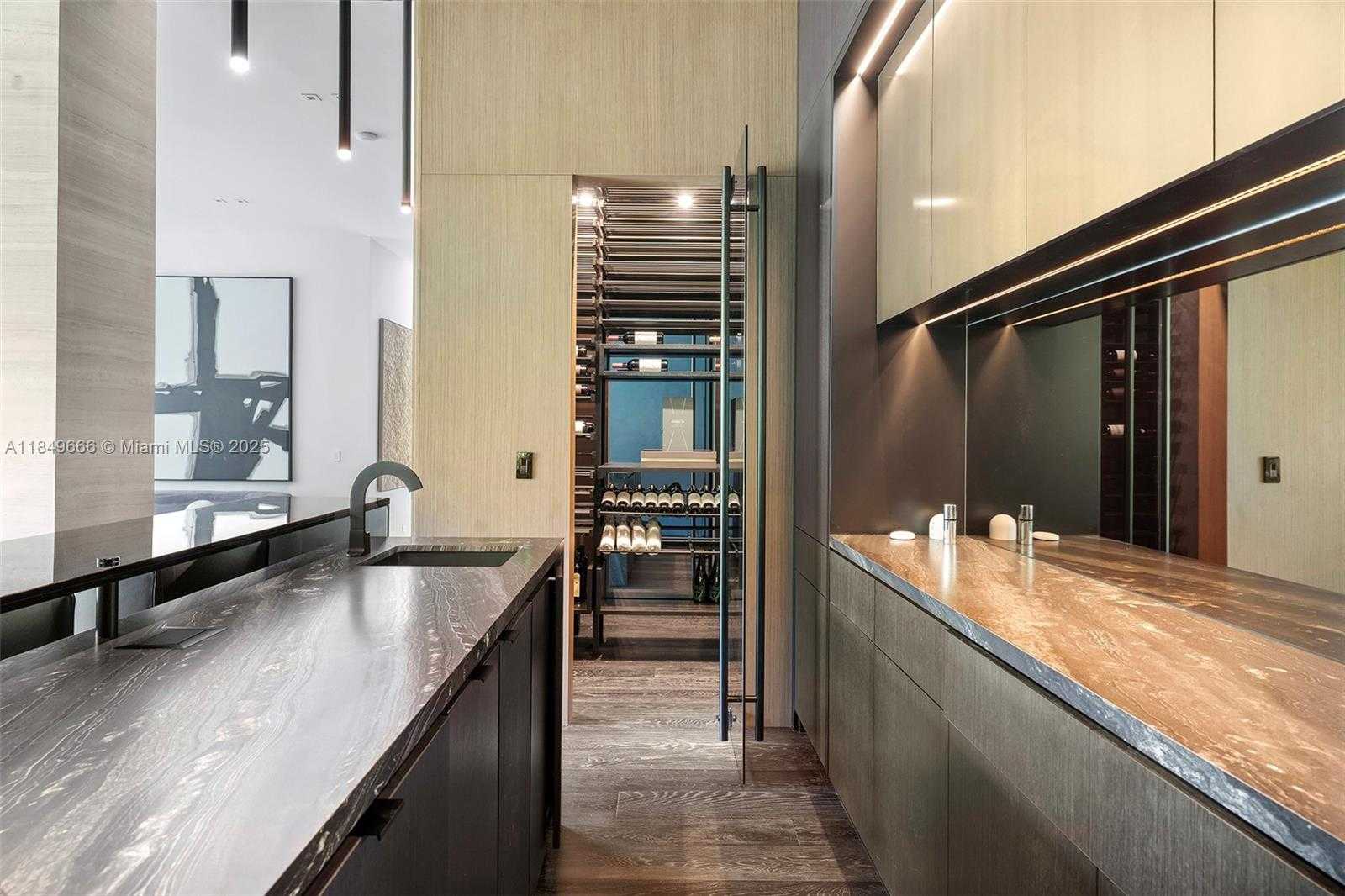 Small Image of 10840 OLD CUTLER RD, Coral Gables Number 59