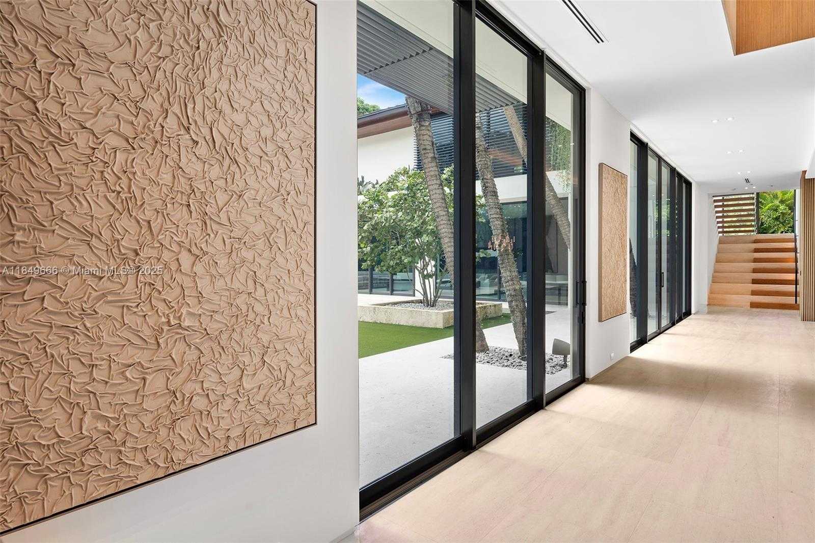 Small Image of 10840 OLD CUTLER RD, Coral Gables Number 64