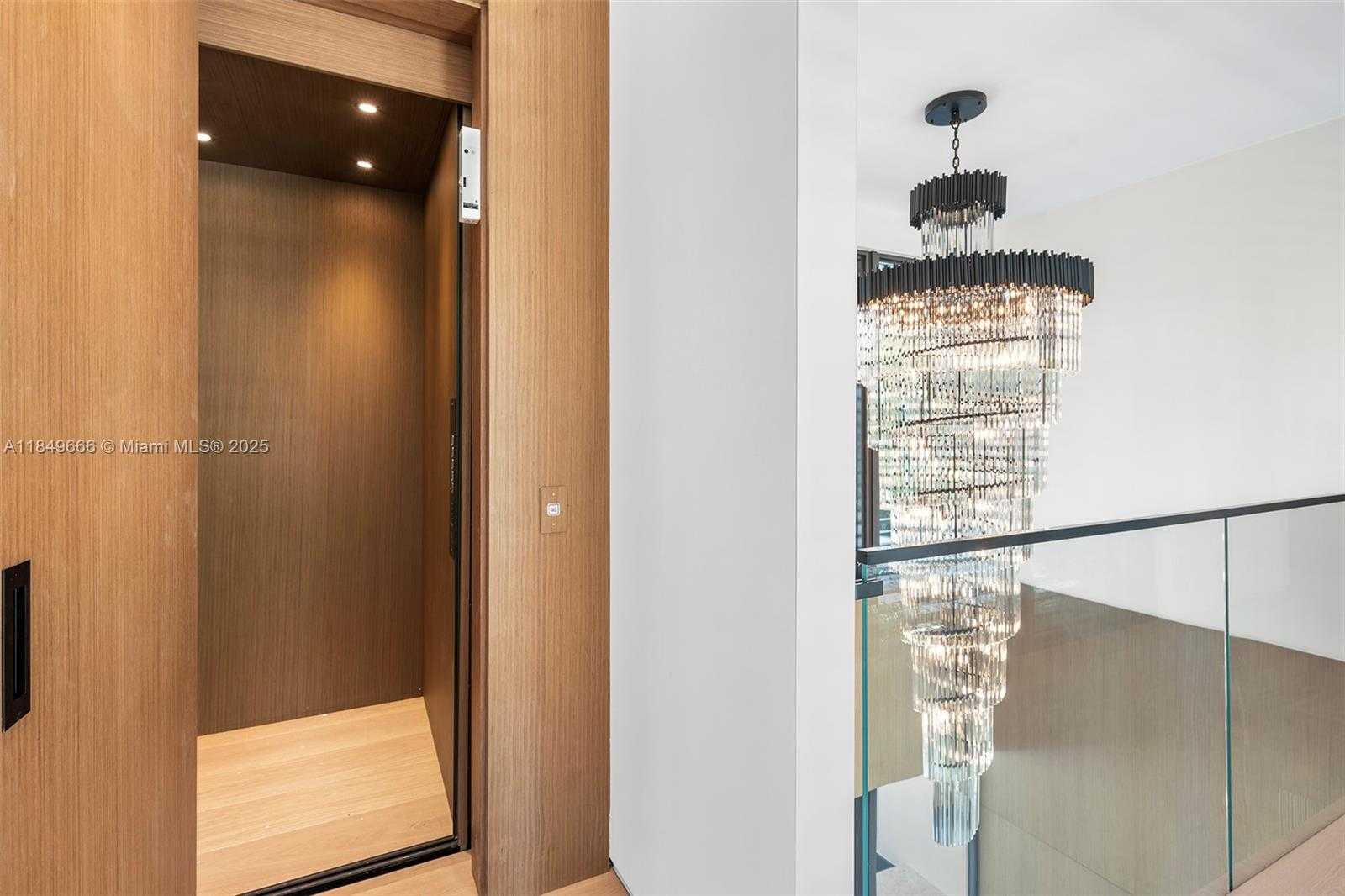 Small Image of 10840 OLD CUTLER RD, Coral Gables Number 66