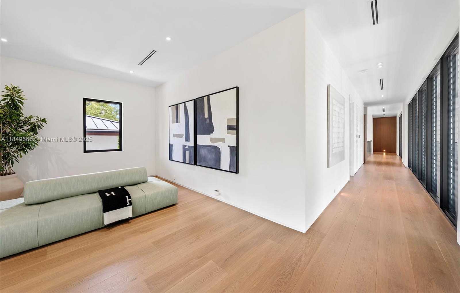 Small Image of 10840 OLD CUTLER RD, Coral Gables Number 68