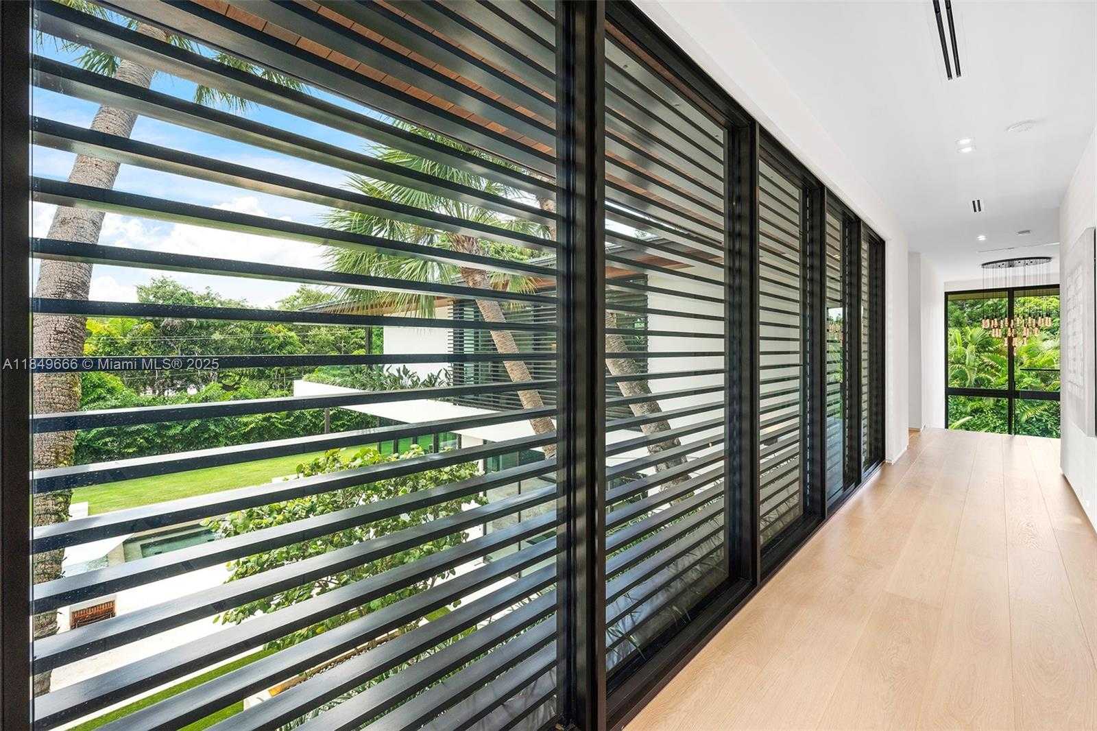 Small Image of 10840 OLD CUTLER RD, Coral Gables Number 69