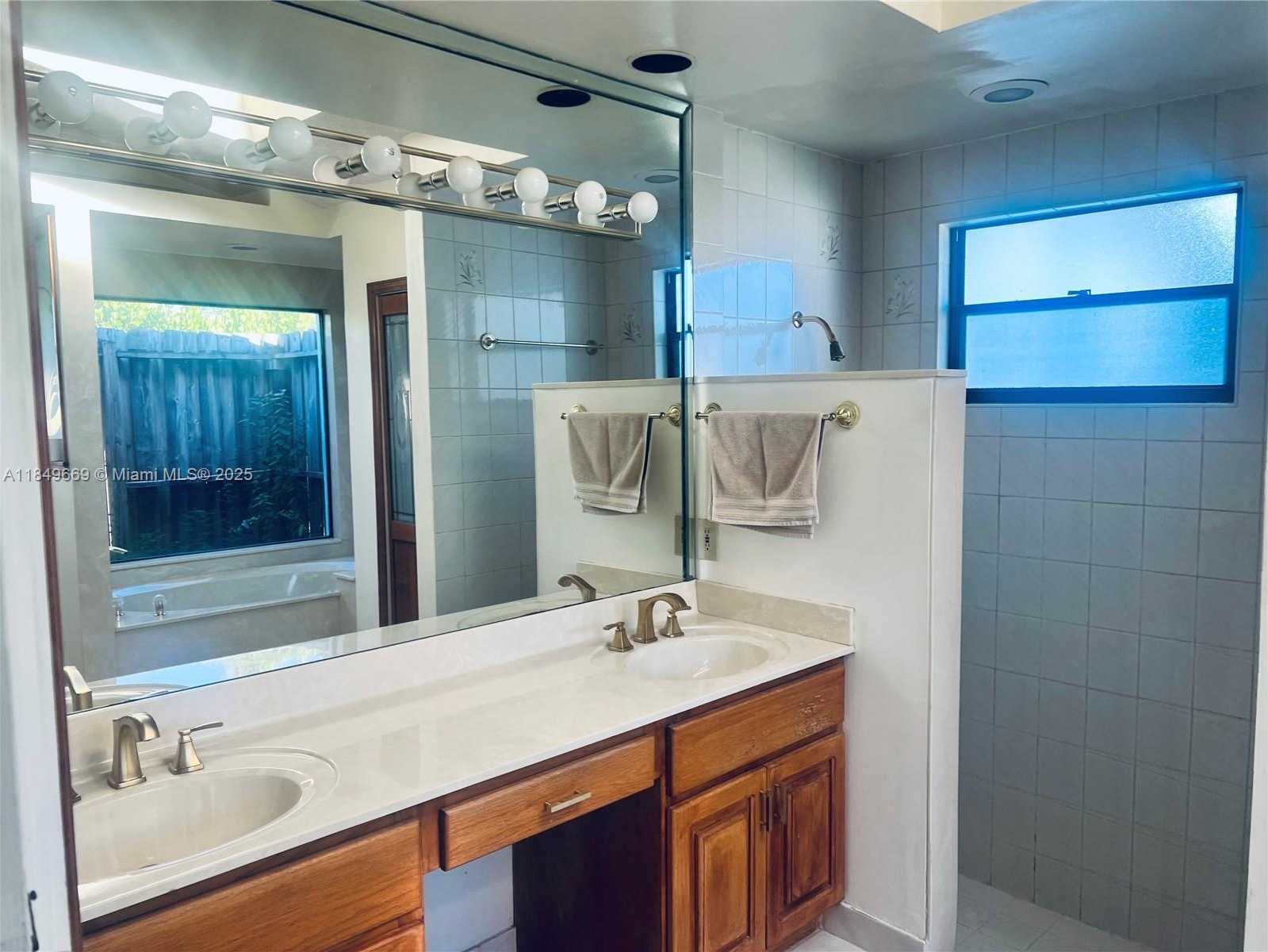 Small Image of 5264 SOUTH WEST 93RD AVE, Cooper City Number 15