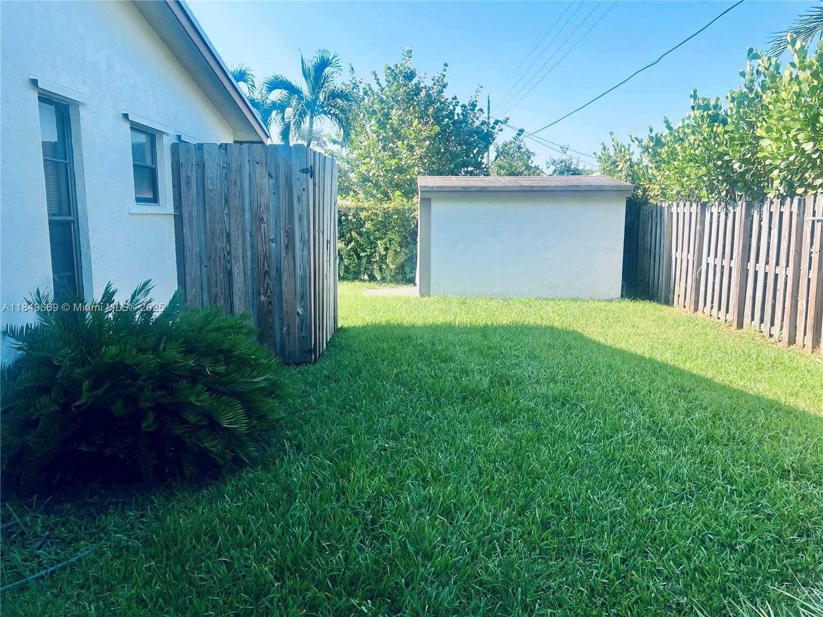 Small Image of 5264 SOUTH WEST 93RD AVE, Cooper City Number 25