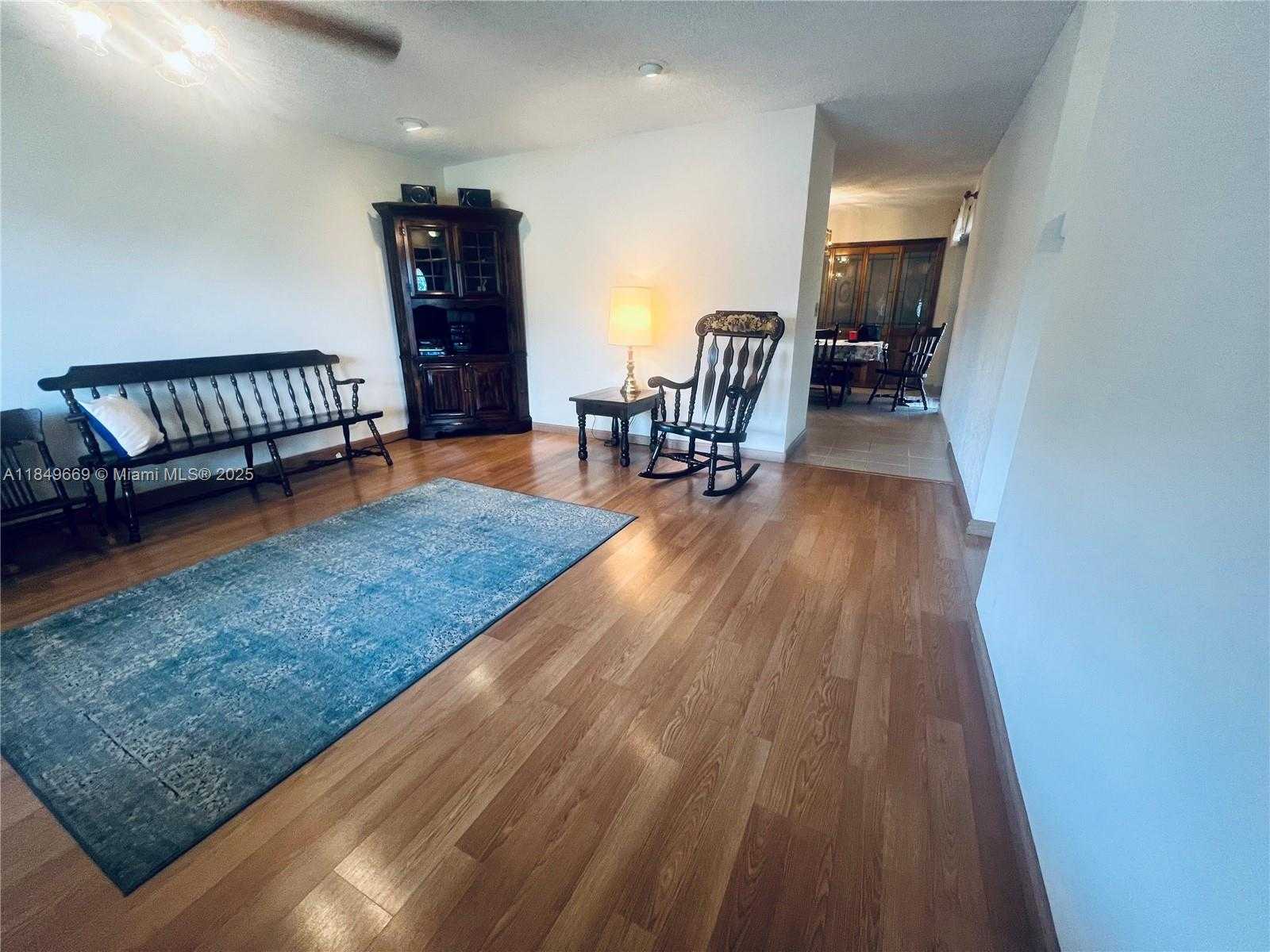 Small Image of 5264 SOUTH WEST 93RD AVE, Cooper City Number 3