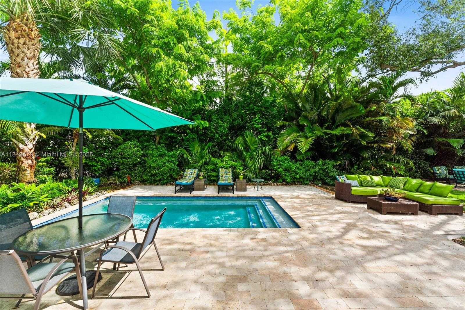 Small Image of 415 GARLENDA AVE, Coral Gables Number 20