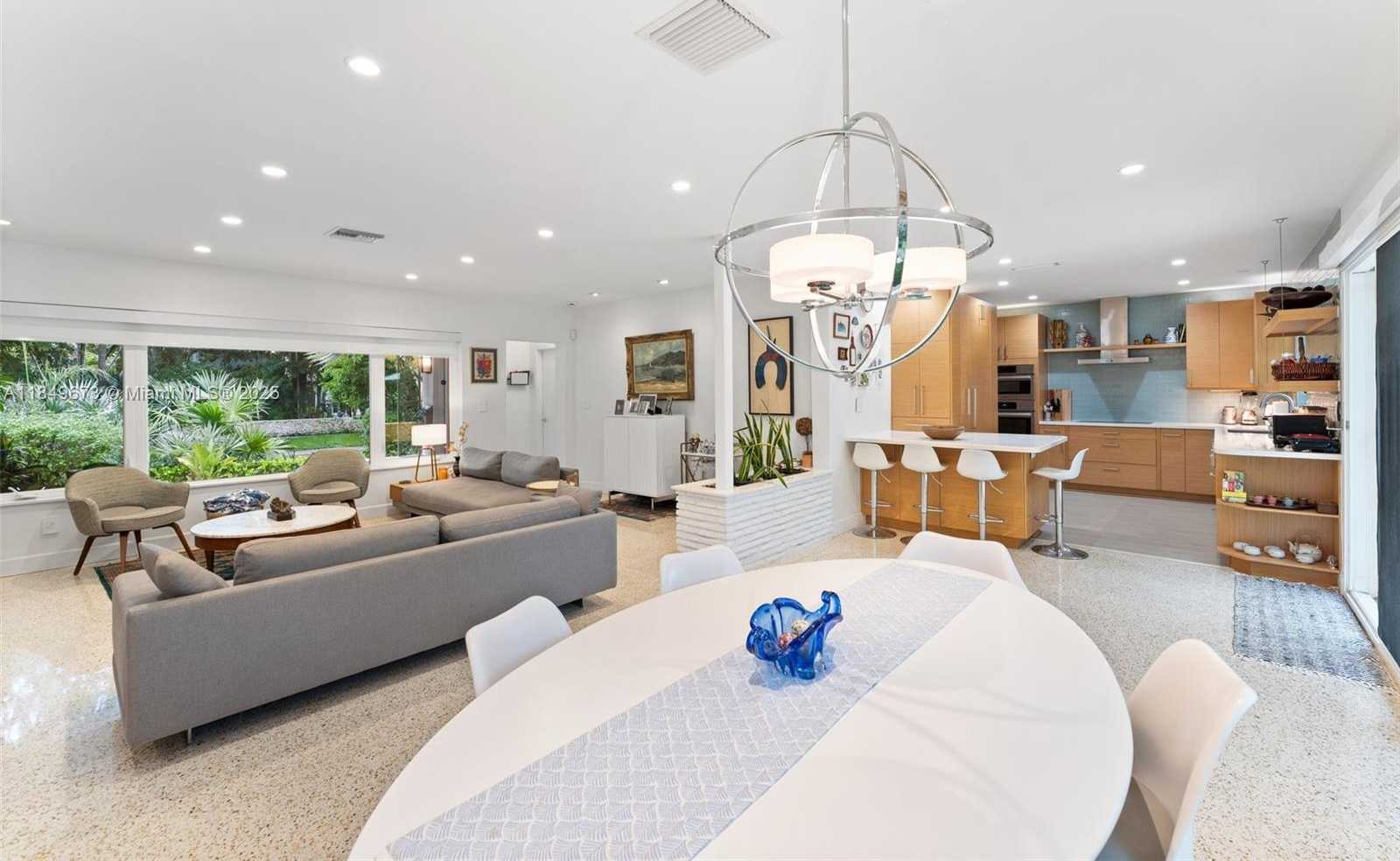 Small Image of 415 GARLENDA AVE, Coral Gables Number 5