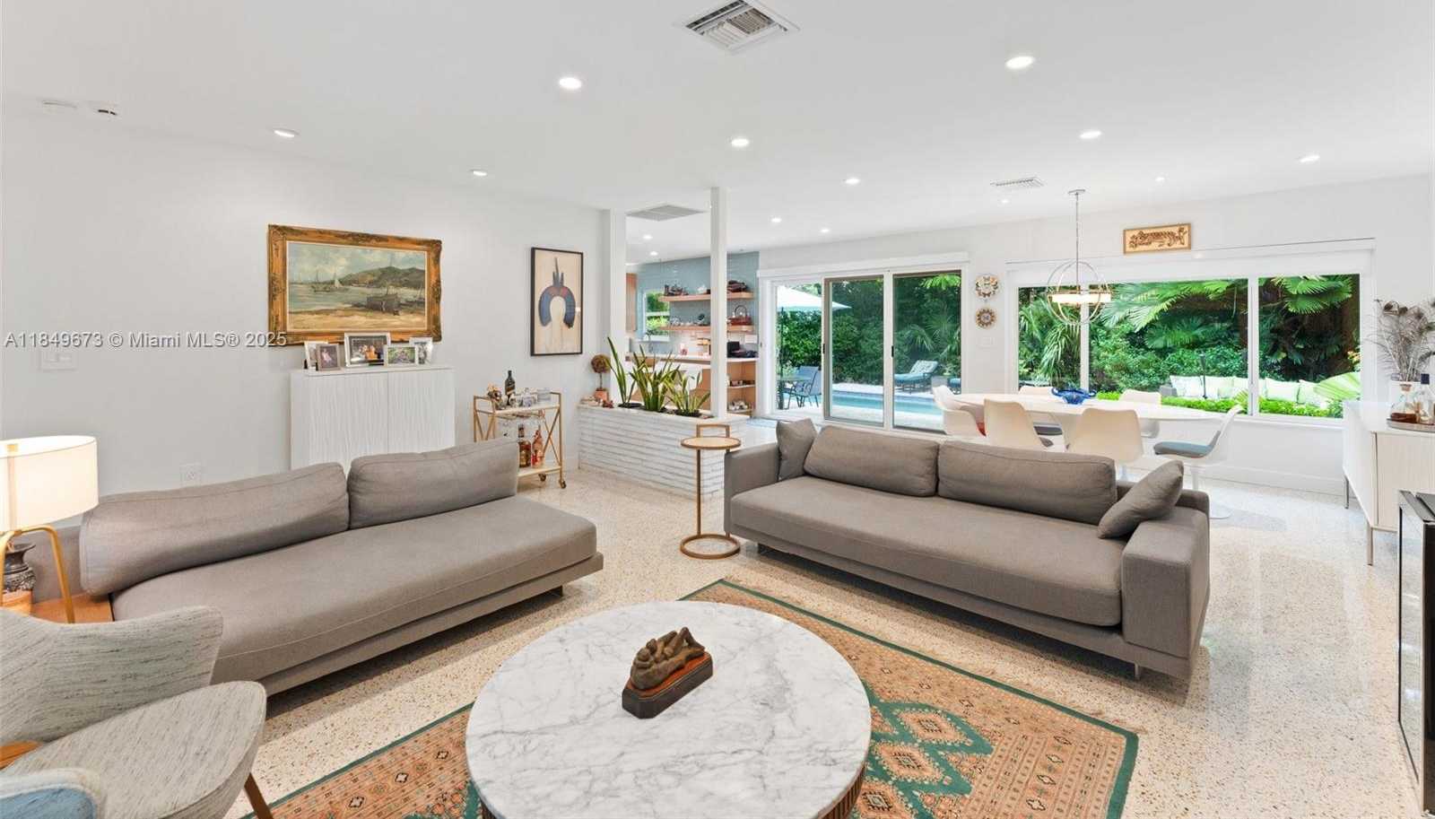 Small Image of 415 GARLENDA AVE, Coral Gables Number 7