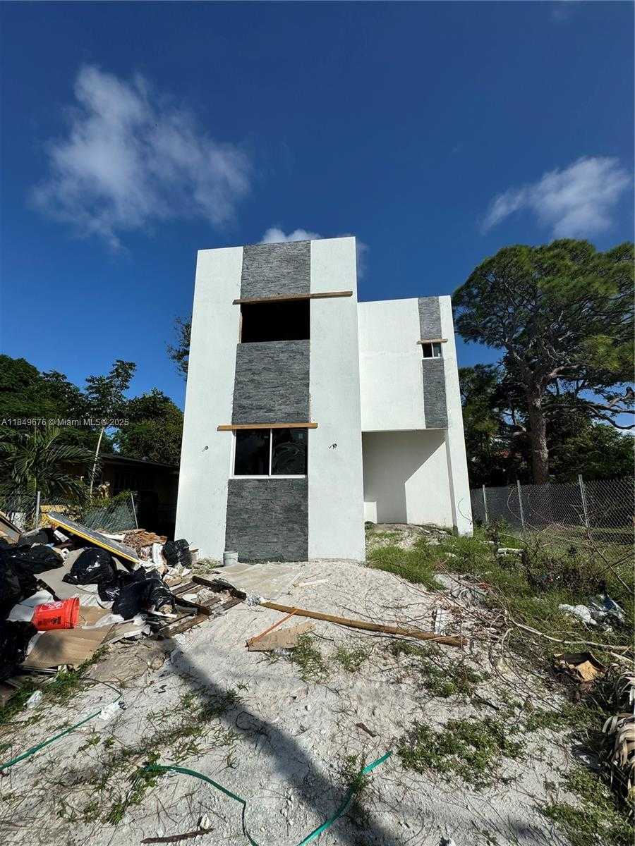 Small Image of 518 NORTH WEST 13TH AVE, Fort Lauderdale Number 2
