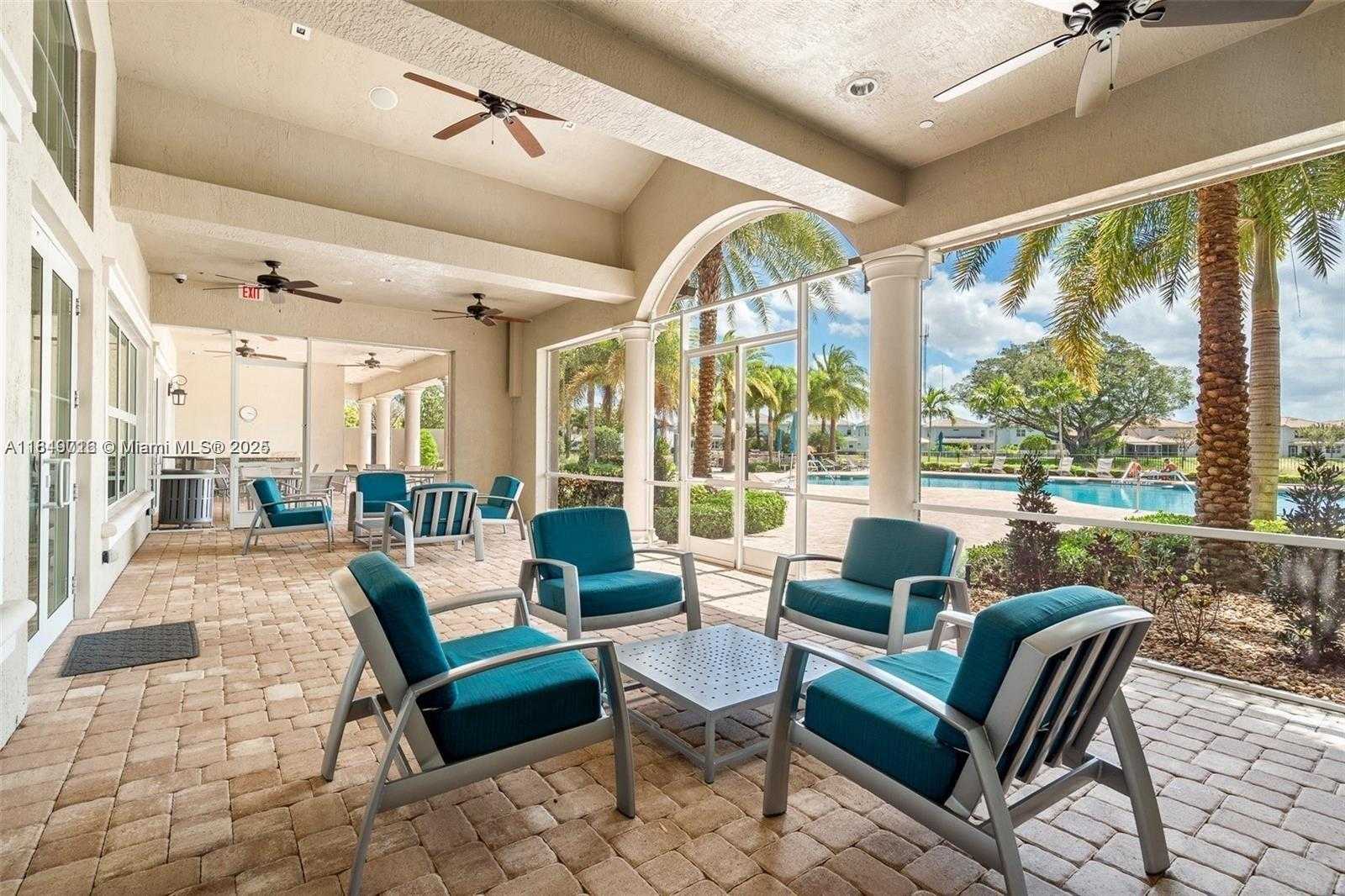 Small Image of 3813 GREENWAY DR, Hollywood Number 42