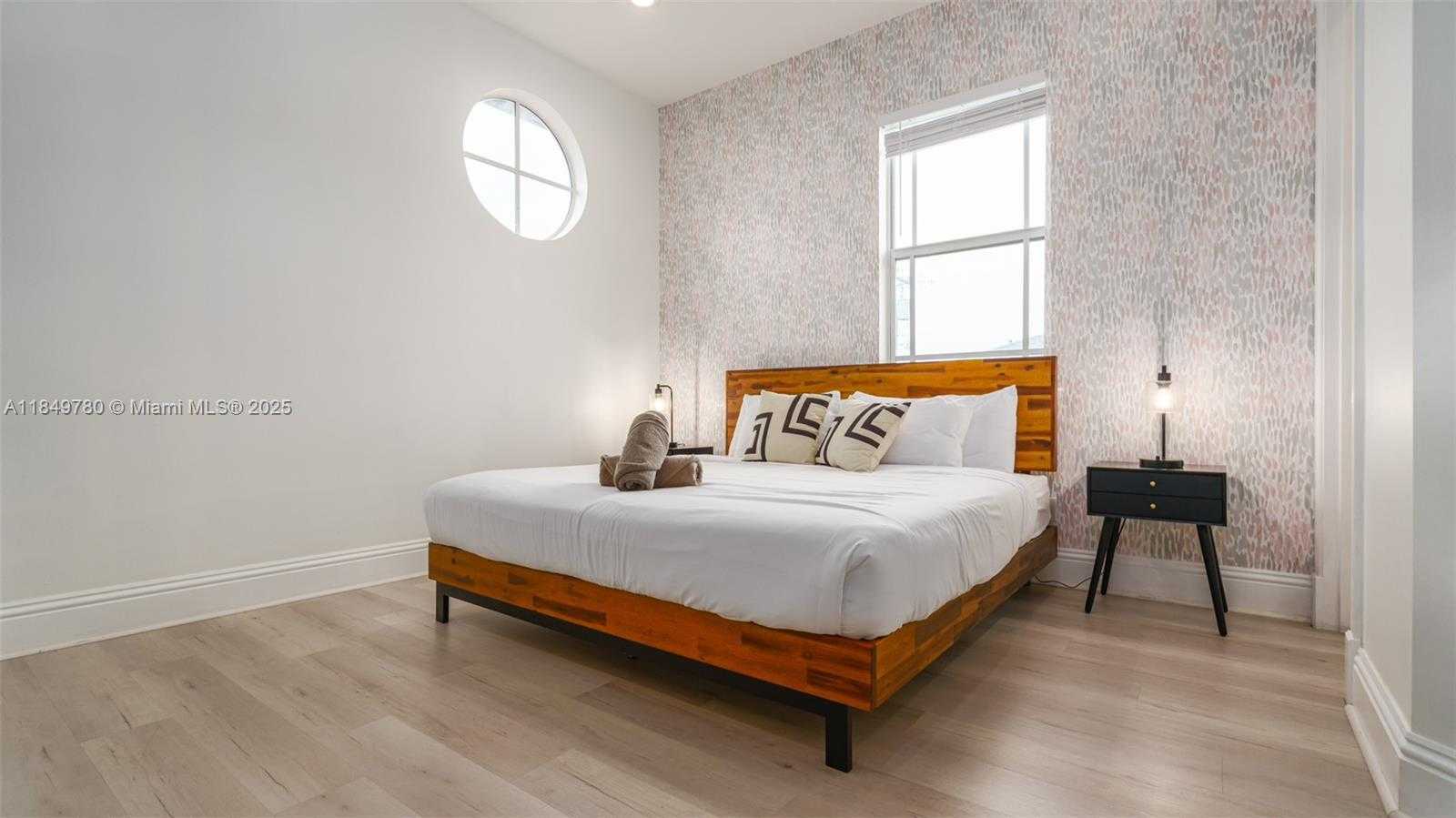 Small Image of 1207 SOUTH WEST 21ST ST, Fort Lauderdale Number 31