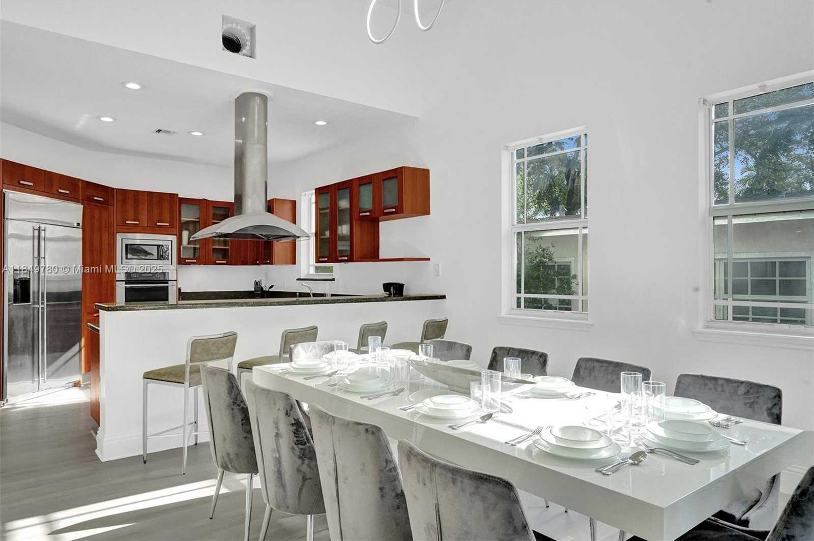 Small Image of 1207 SOUTH WEST 21ST ST, Fort Lauderdale Number 60