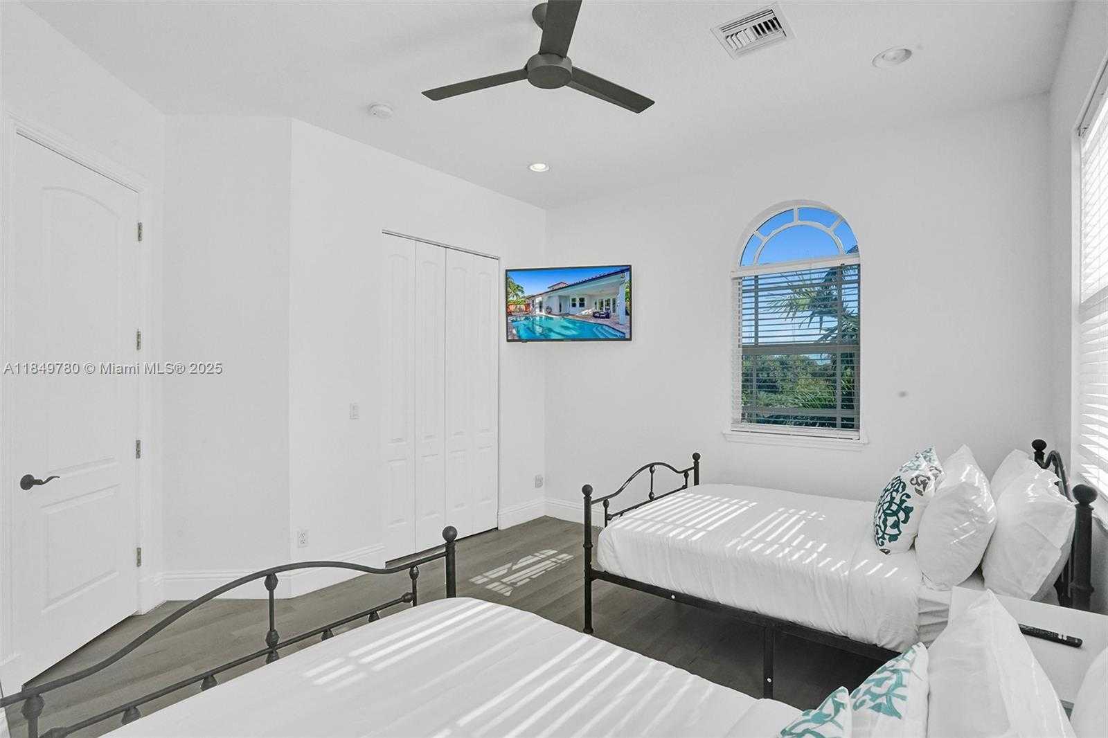 Small Image of 1207 SOUTH WEST 21ST ST, Fort Lauderdale Number 90