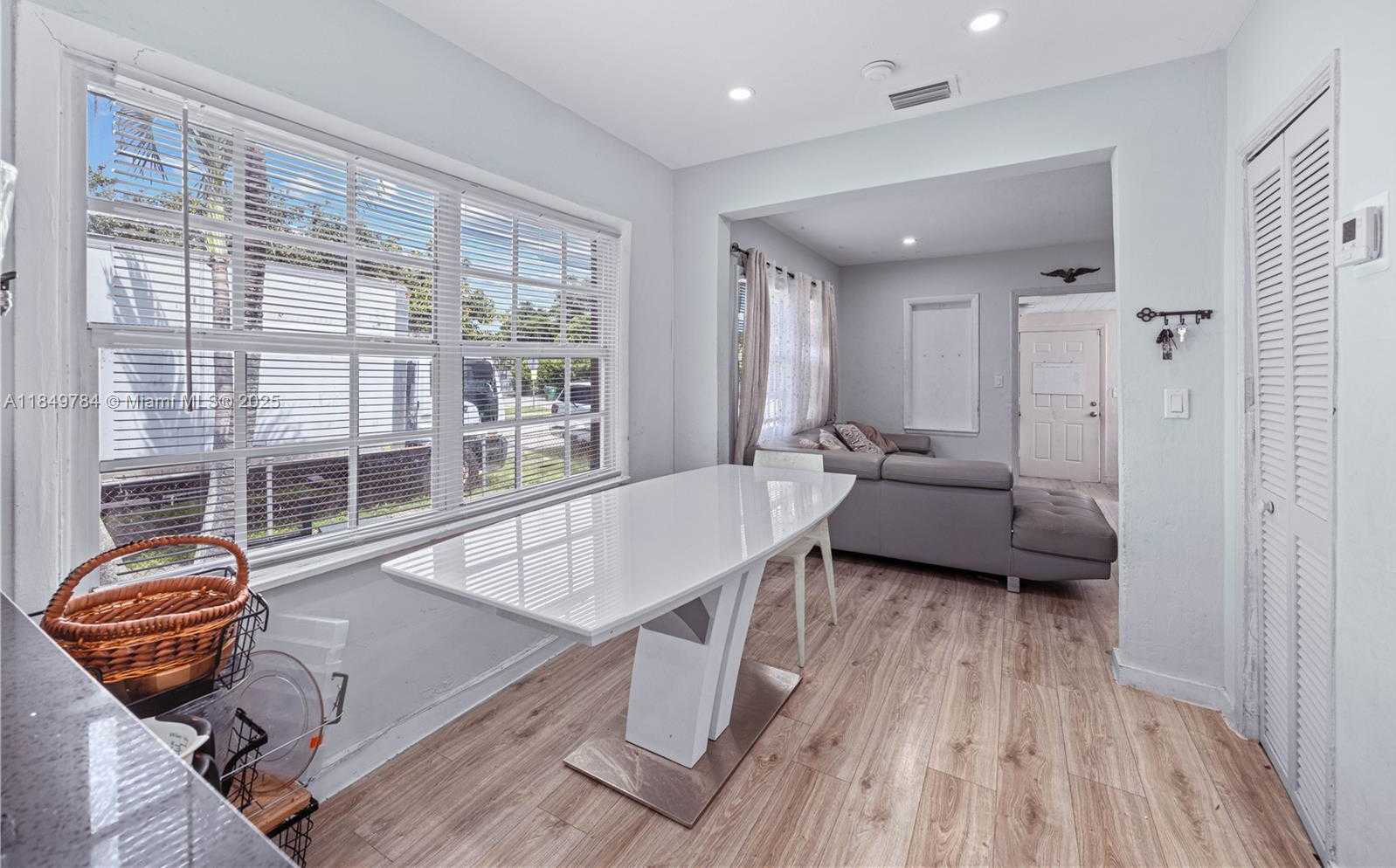 Small Image of 790 NORTH WEST 63RD ST, Miami Number 10