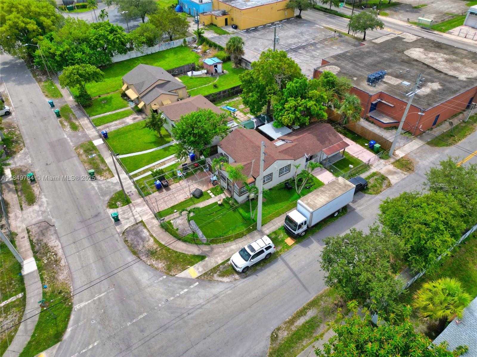 Small Image of 790 NORTH WEST 63RD ST, Miami Number 24