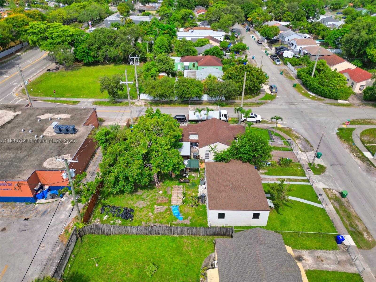 Small Image of 790 NORTH WEST 63RD ST, Miami Number 38