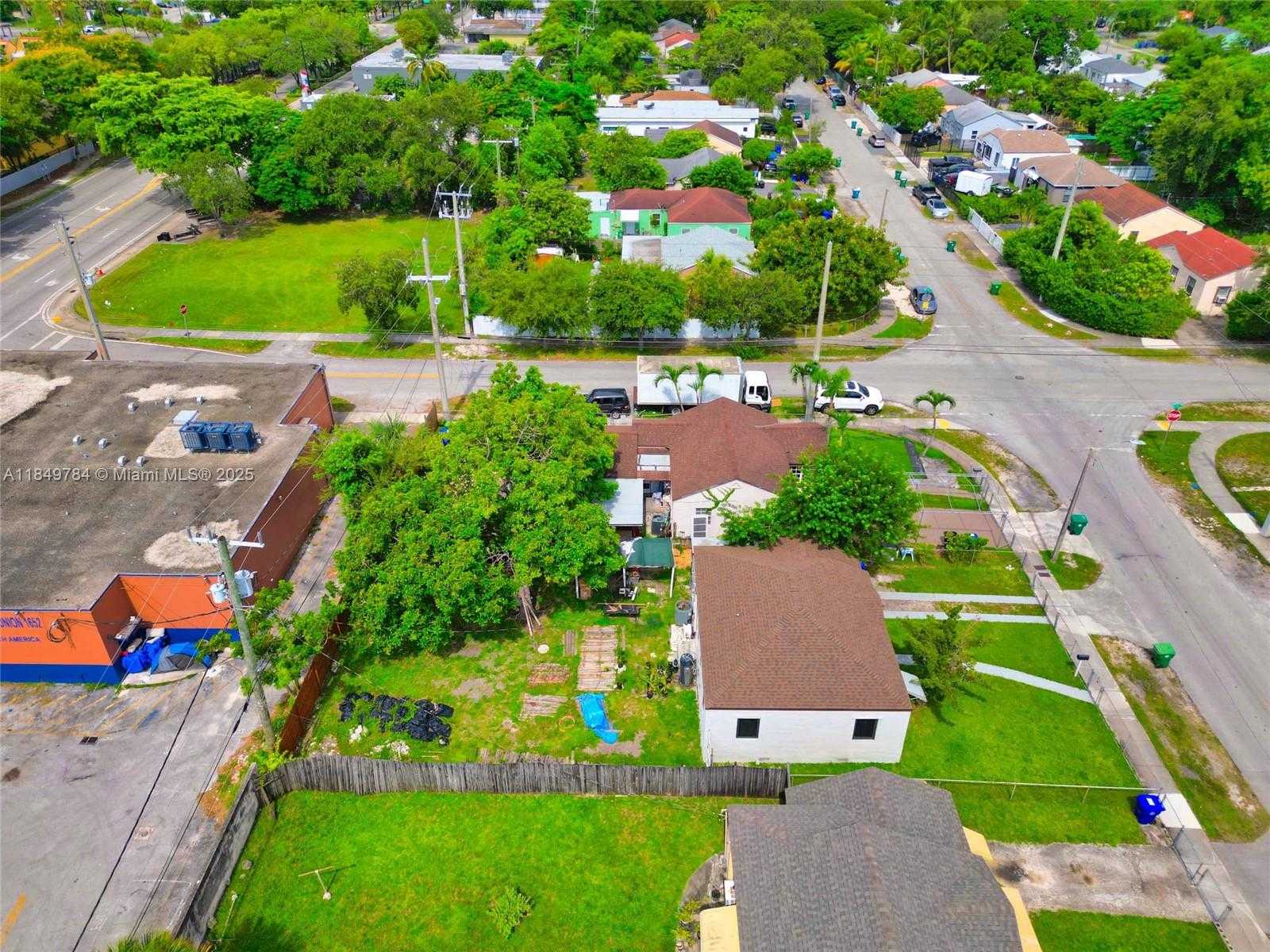 Small Image of 790 NORTH WEST 63RD ST, Miami Number 39