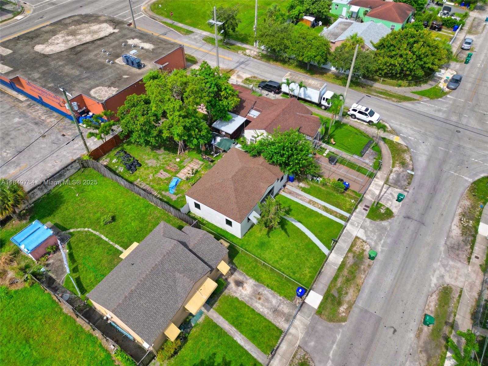 Small Image of 790 NORTH WEST 63RD ST, Miami Number 40